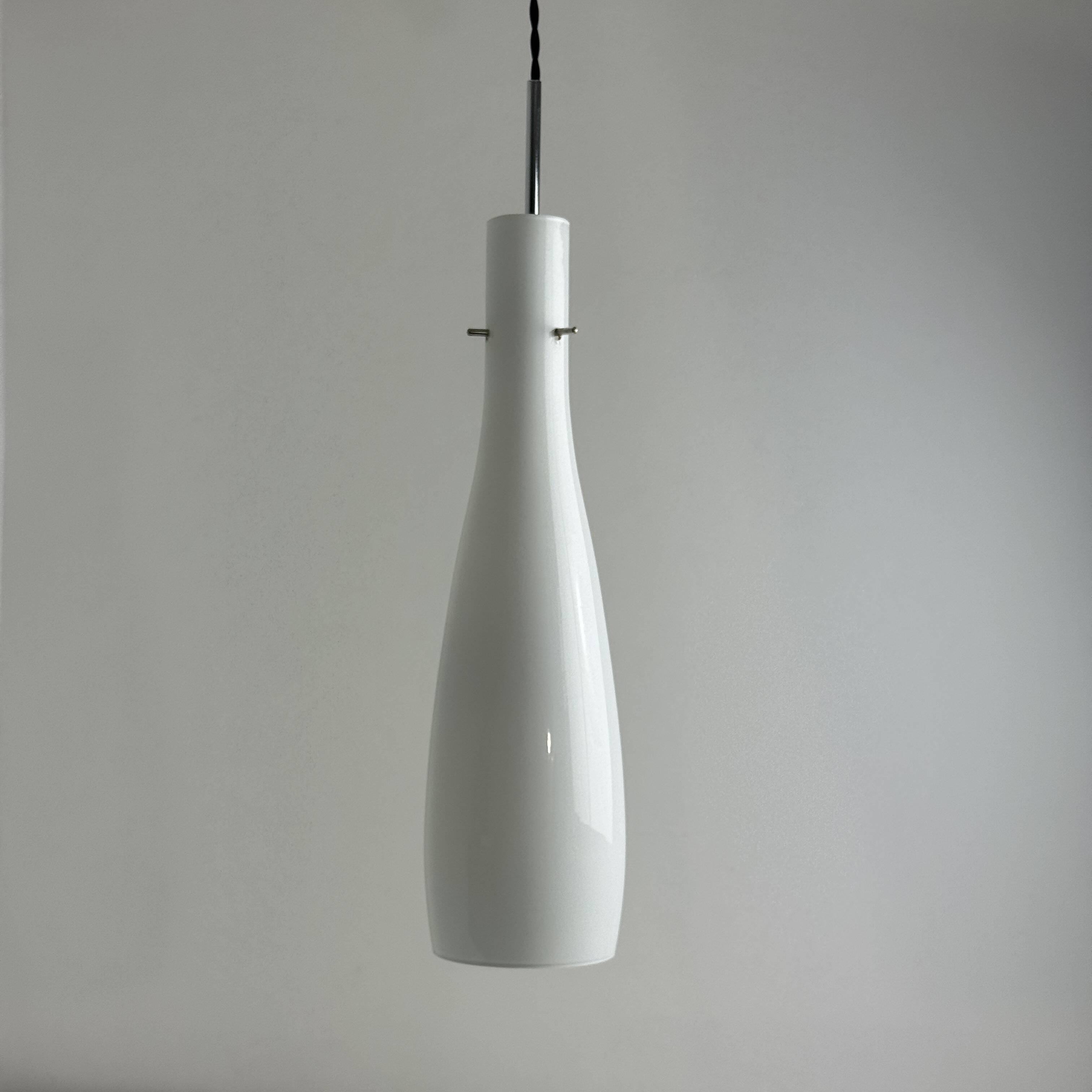 Vintage 1970 opaline suspension light