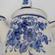 Vase Arrosoir en faience à décor floral . St Clément .