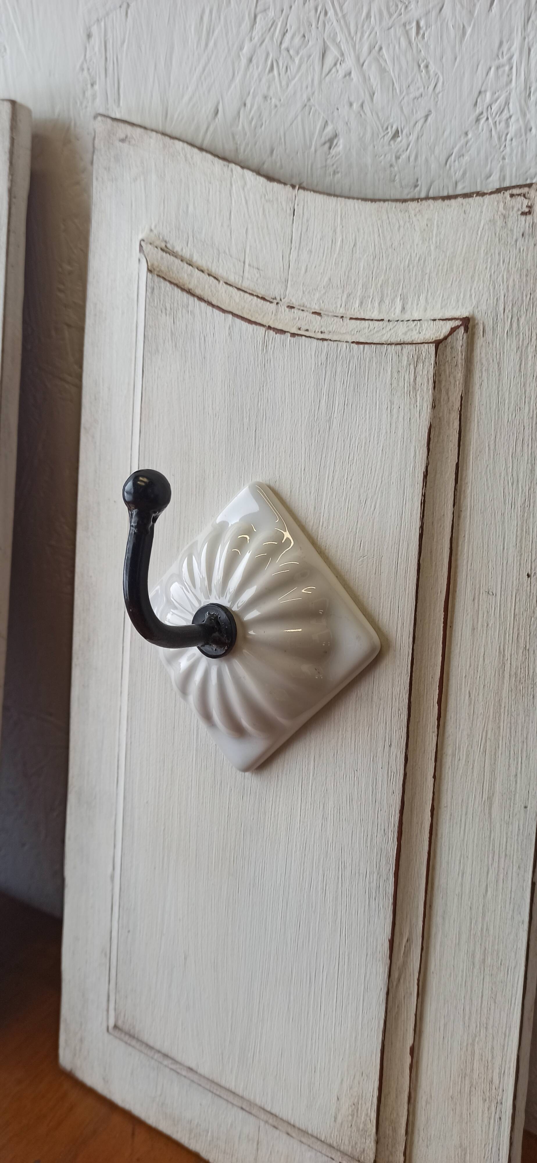 Shabby chic triptych hanger.