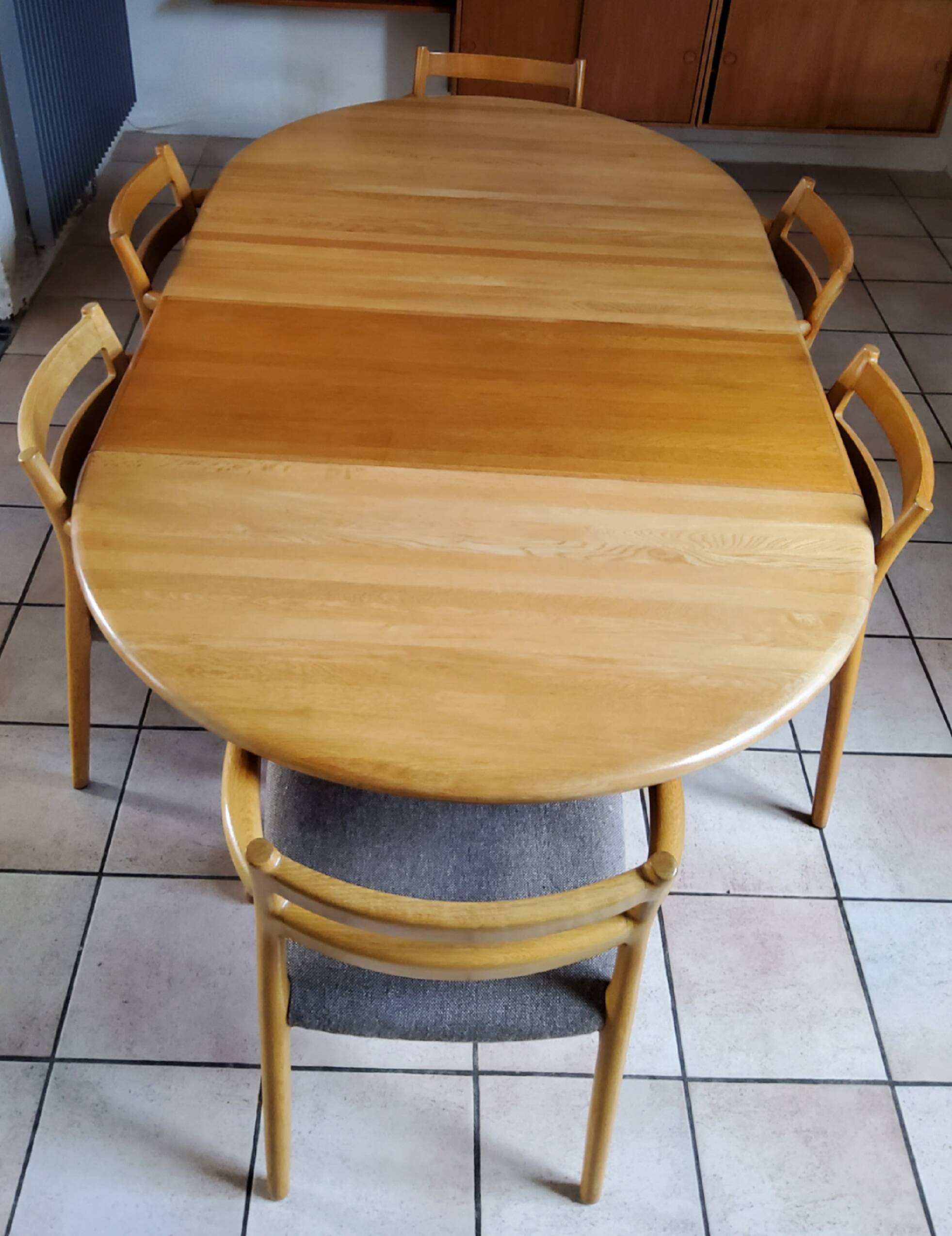 Moller dining room table and chair - 1960