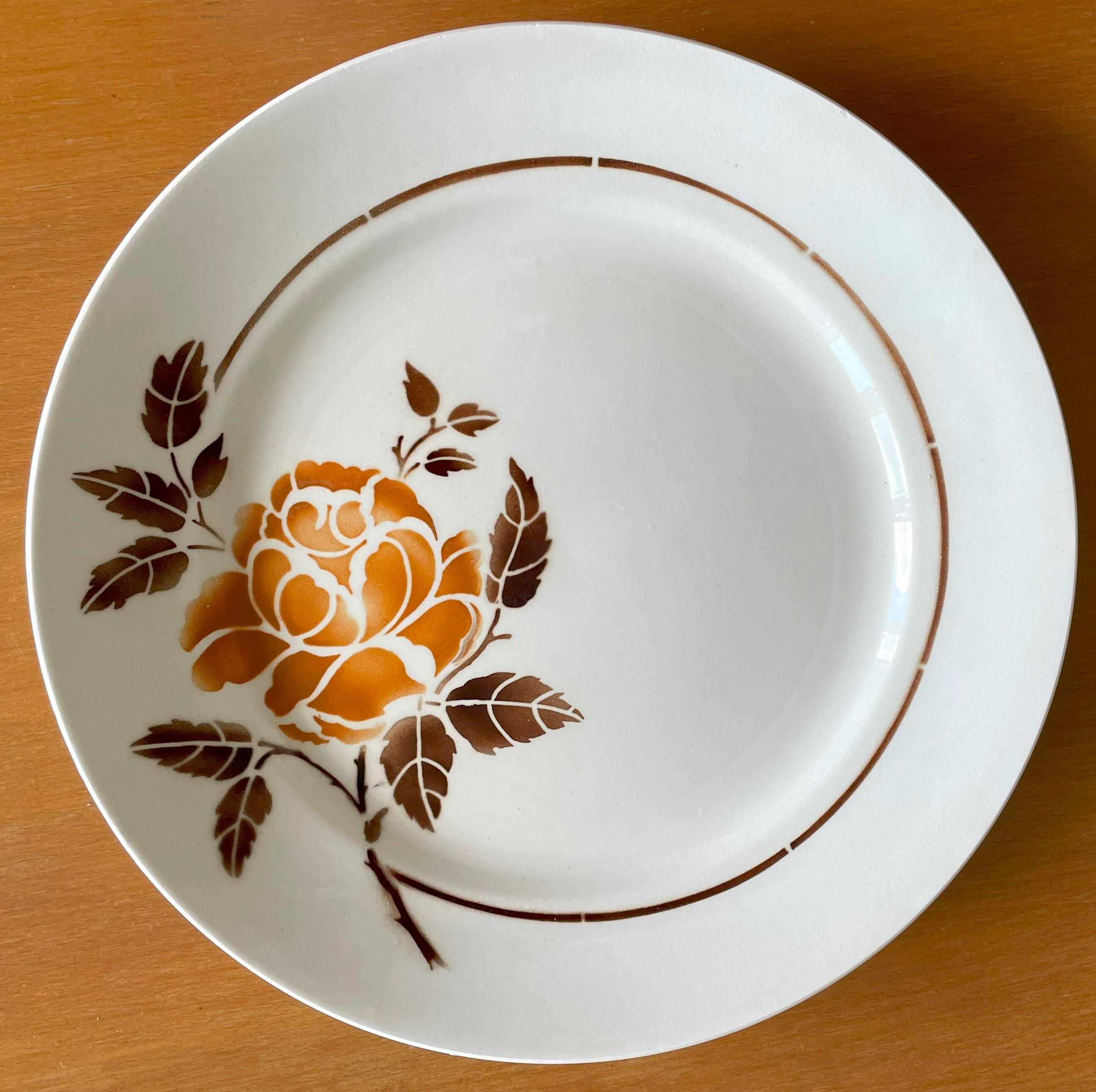 Antique earthenware serving dish from Saint-Amand (North)