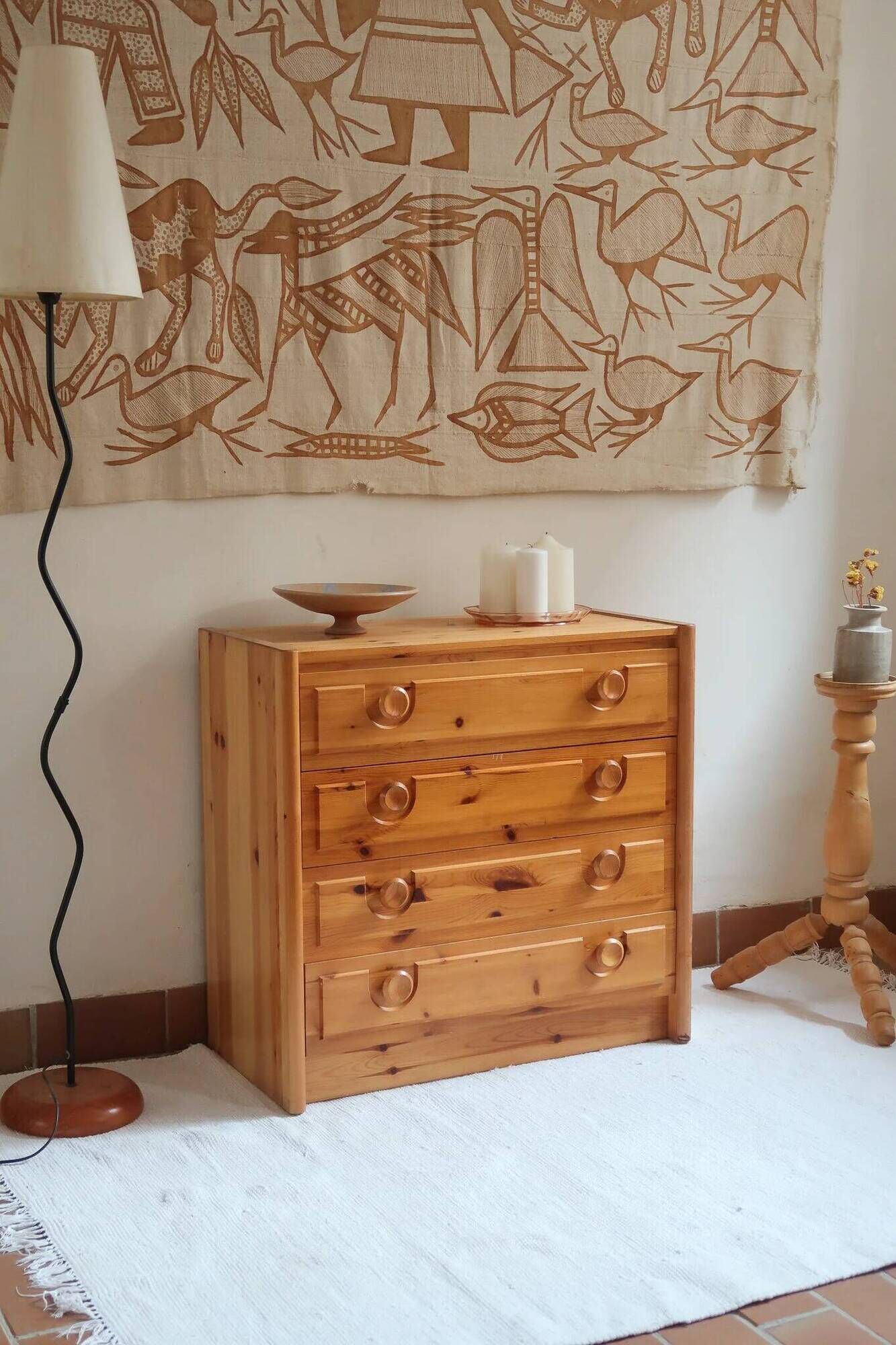 Chest of drawers with 4 drawers in solid pine, rustic mountain style, 1970s.