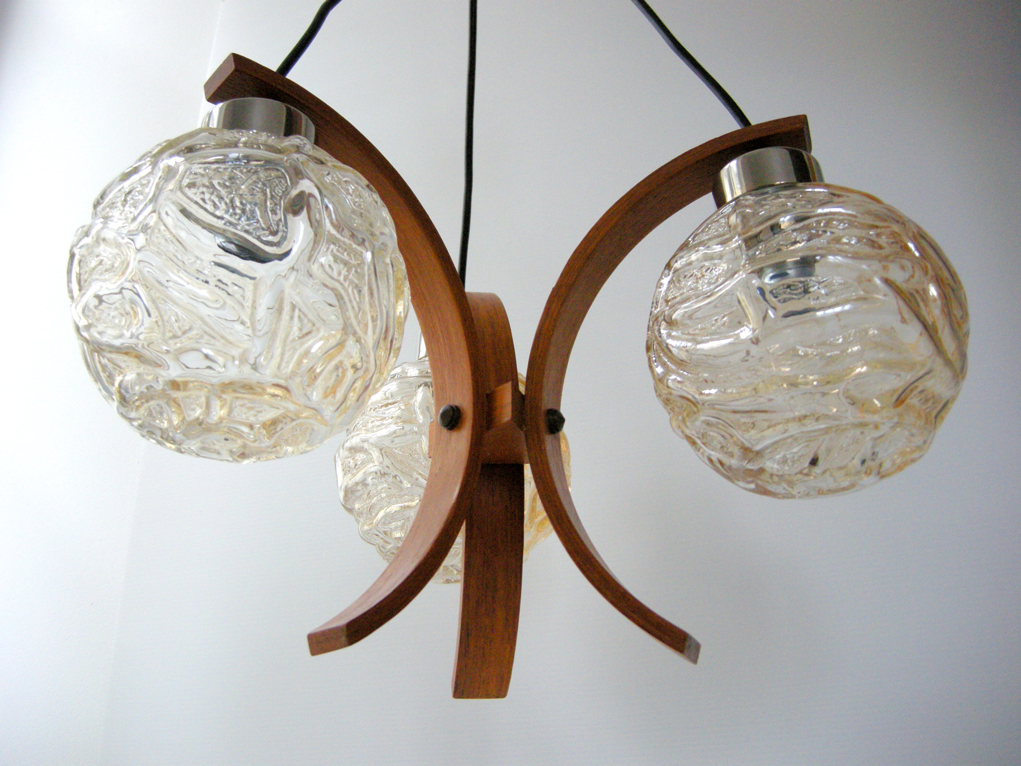 Vintage suspension lamp 1970 wood & glass