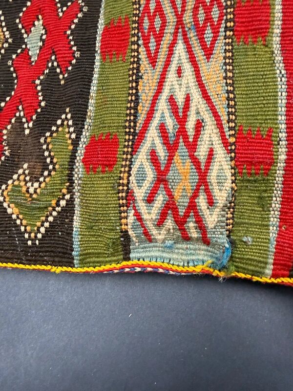 Ancien coussin berbère, Kilim