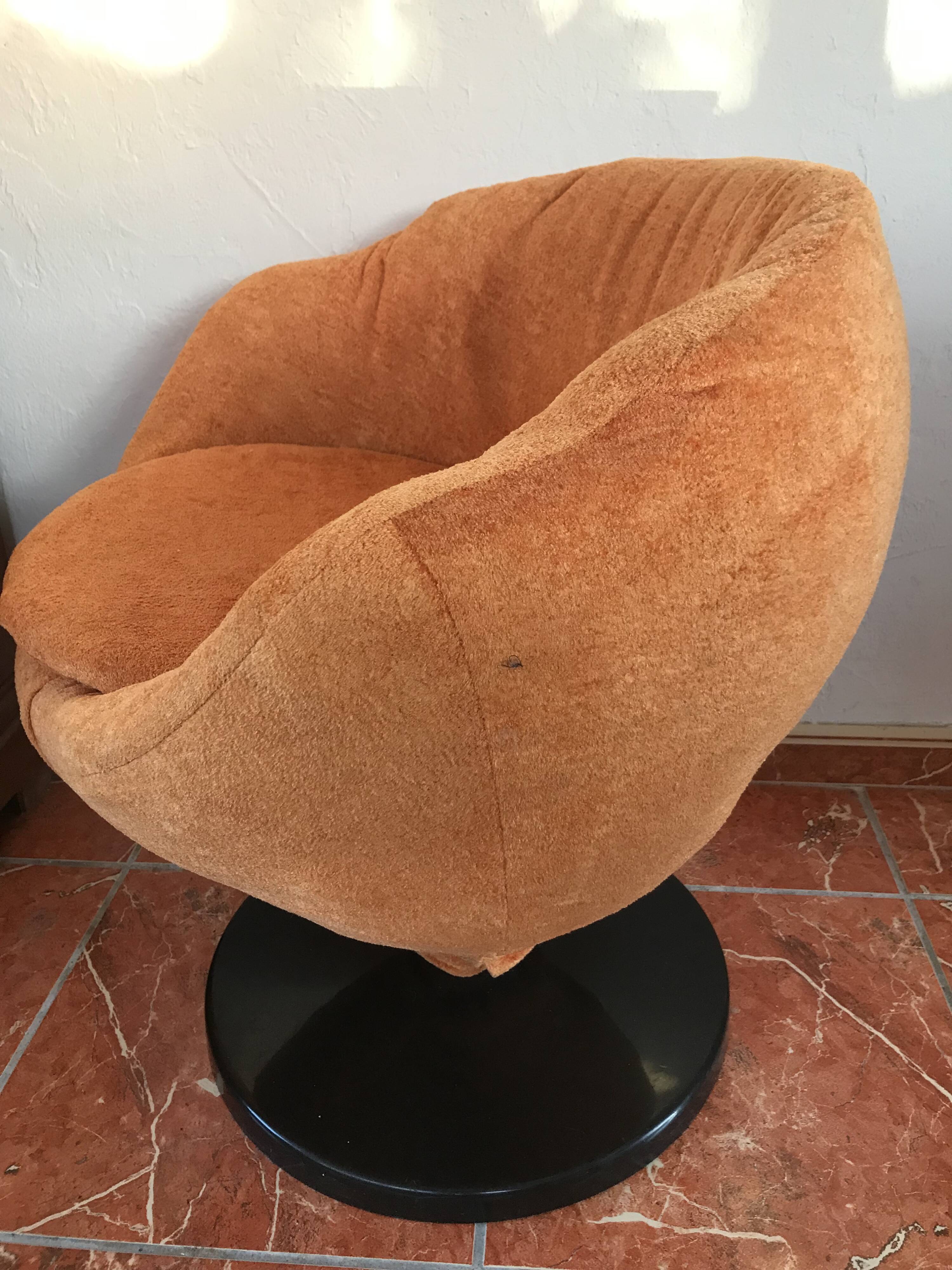 Fauteuil boule  en tissu orange, années 1970