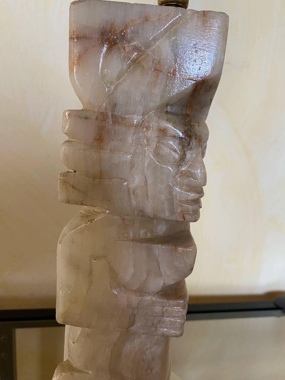 Carved onyx lamp – Pre-Columbian/Aztec style – Vintage