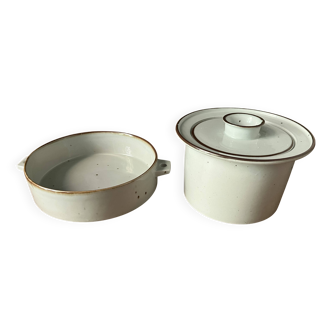 Stoneware dish and pot from the 70s by designer Niels Refsgaard (Denmark)