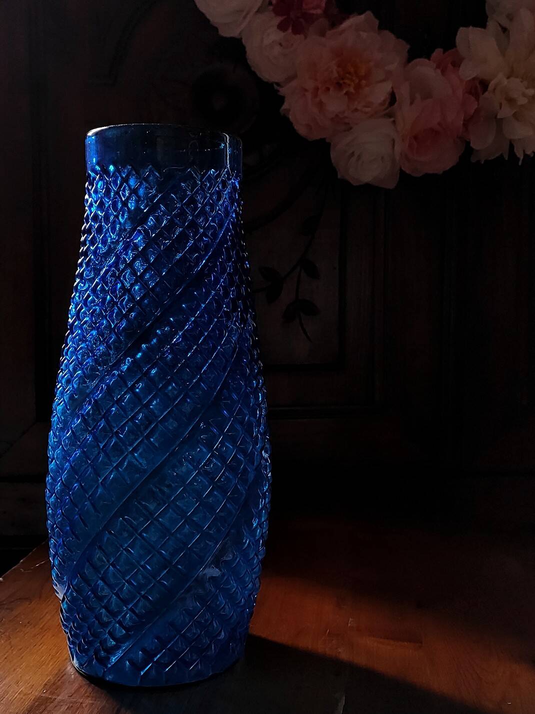 Vase verre bleu