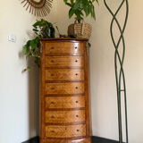 Rosewood weekly and curved marquetry on all three sides