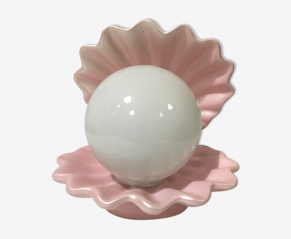 Lampe coquille rose irisé