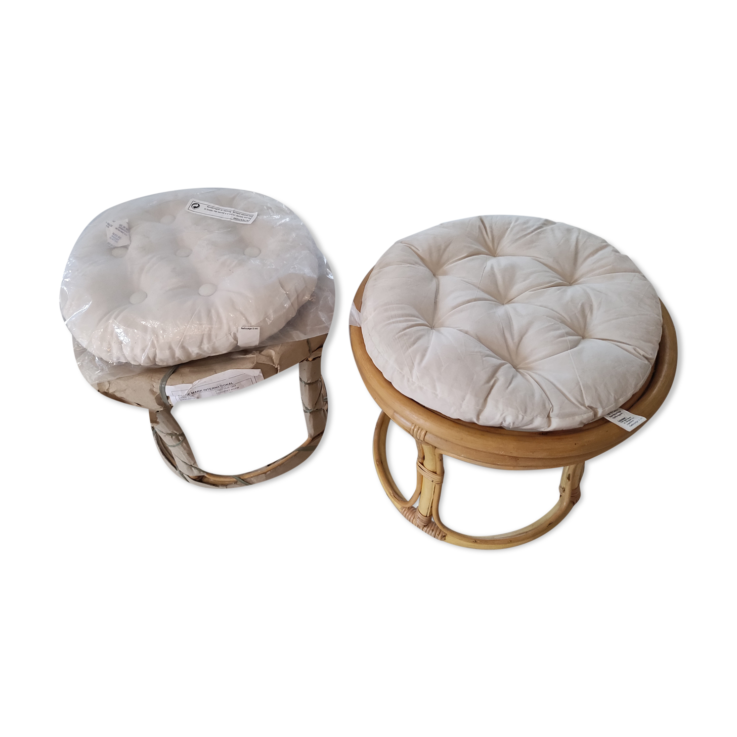 Paire de poufs en rotin et bambou