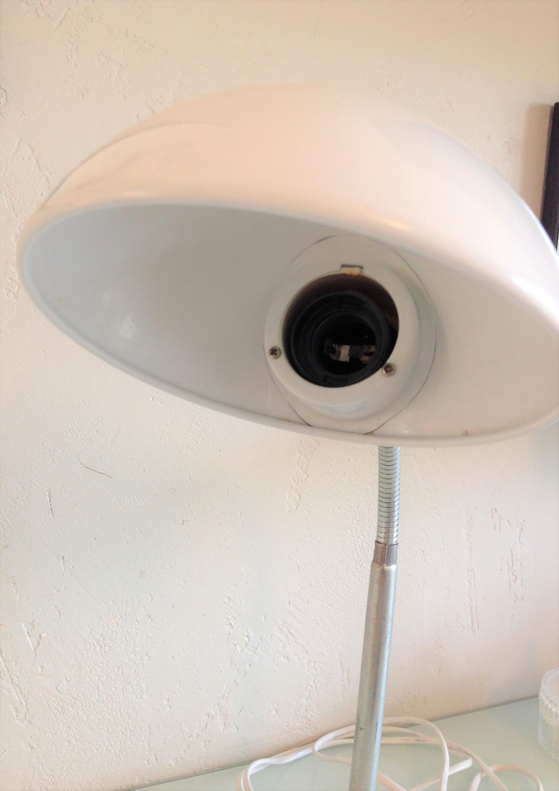 Lampe de bureau en métal blanc vintage années 70/80