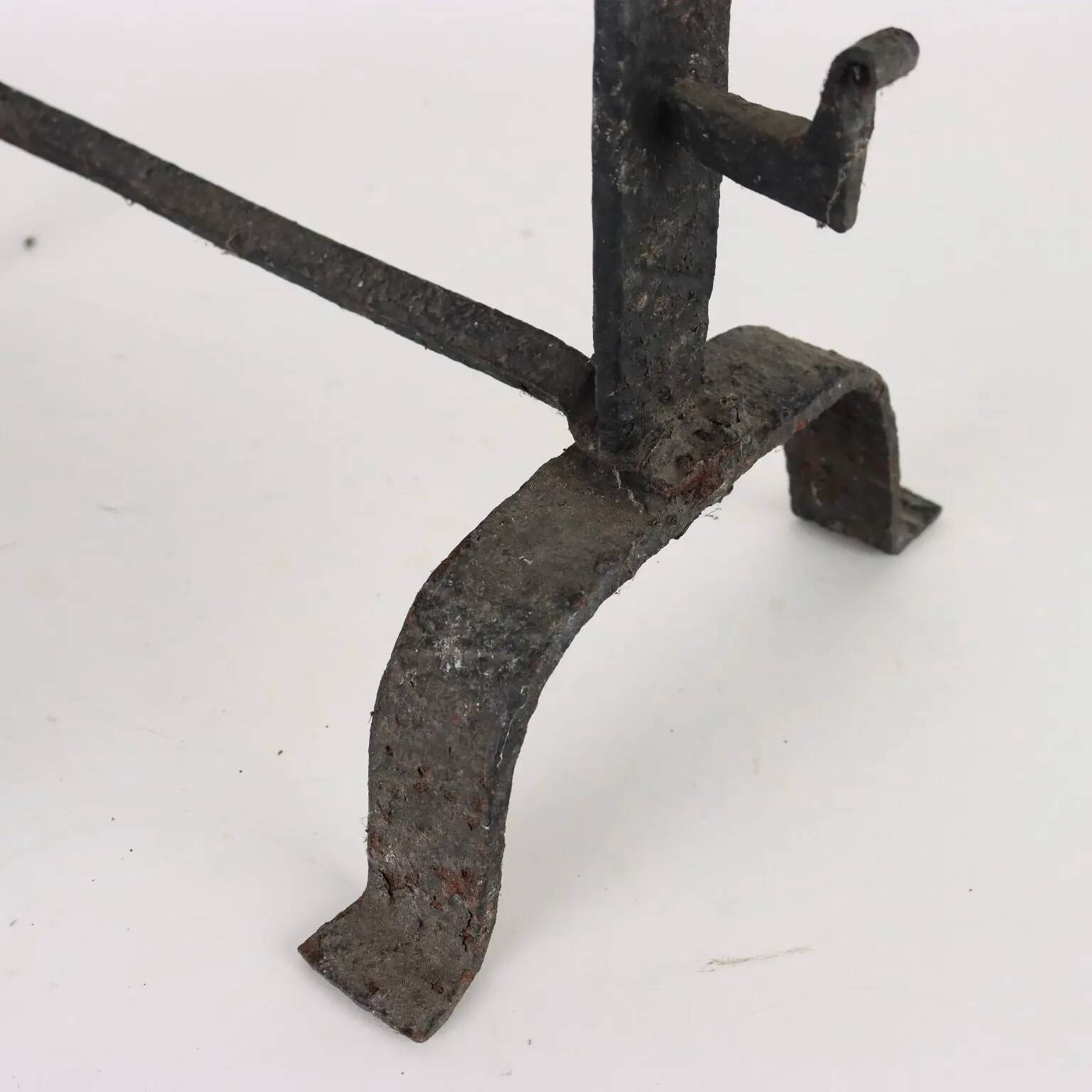 Chenets anciens en fer forgé, Europe, fin XIXe siècle