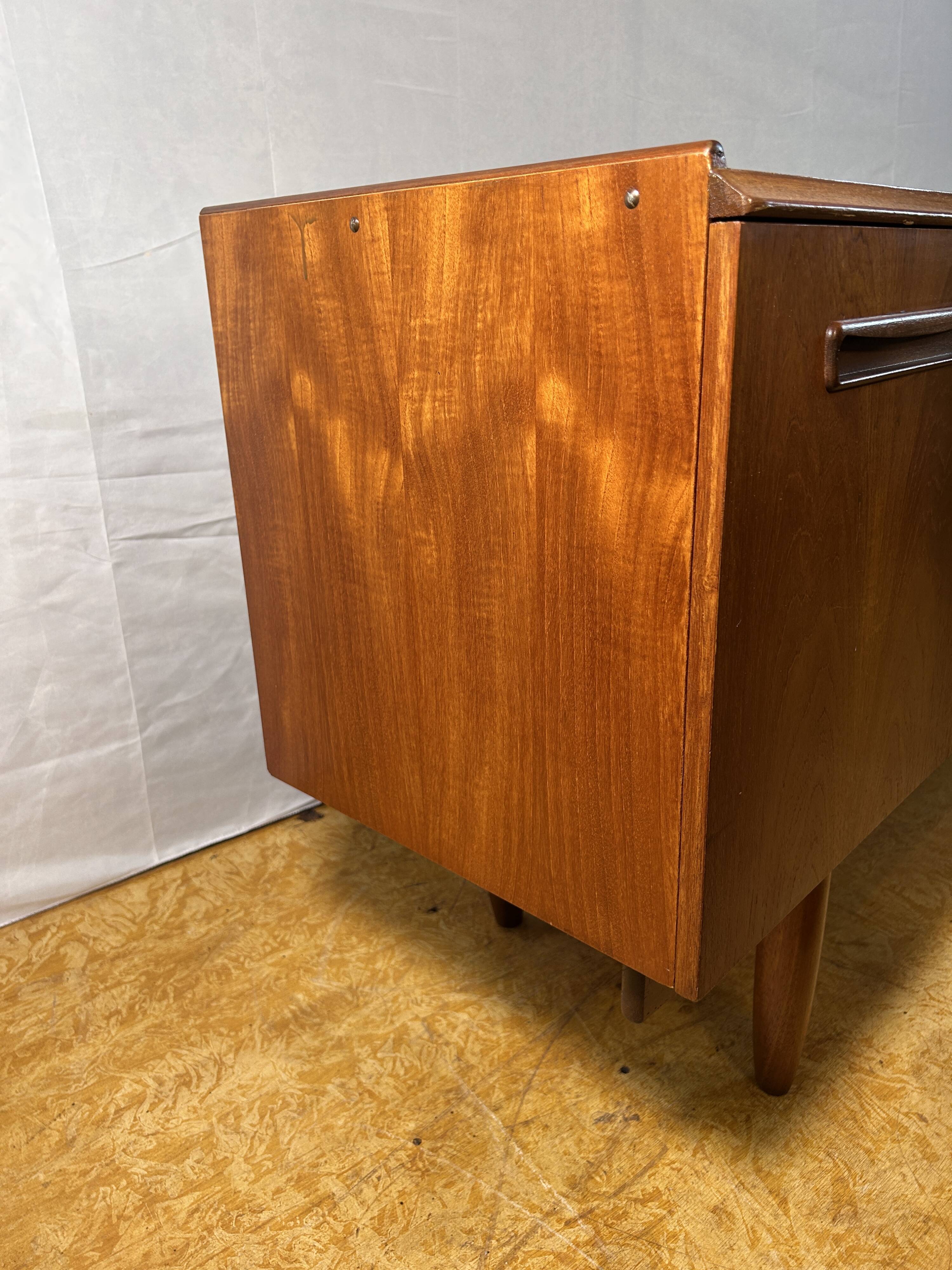 Mid-Century Retro Vintage Teak Sideboard by Meredew Furniture – 1960s