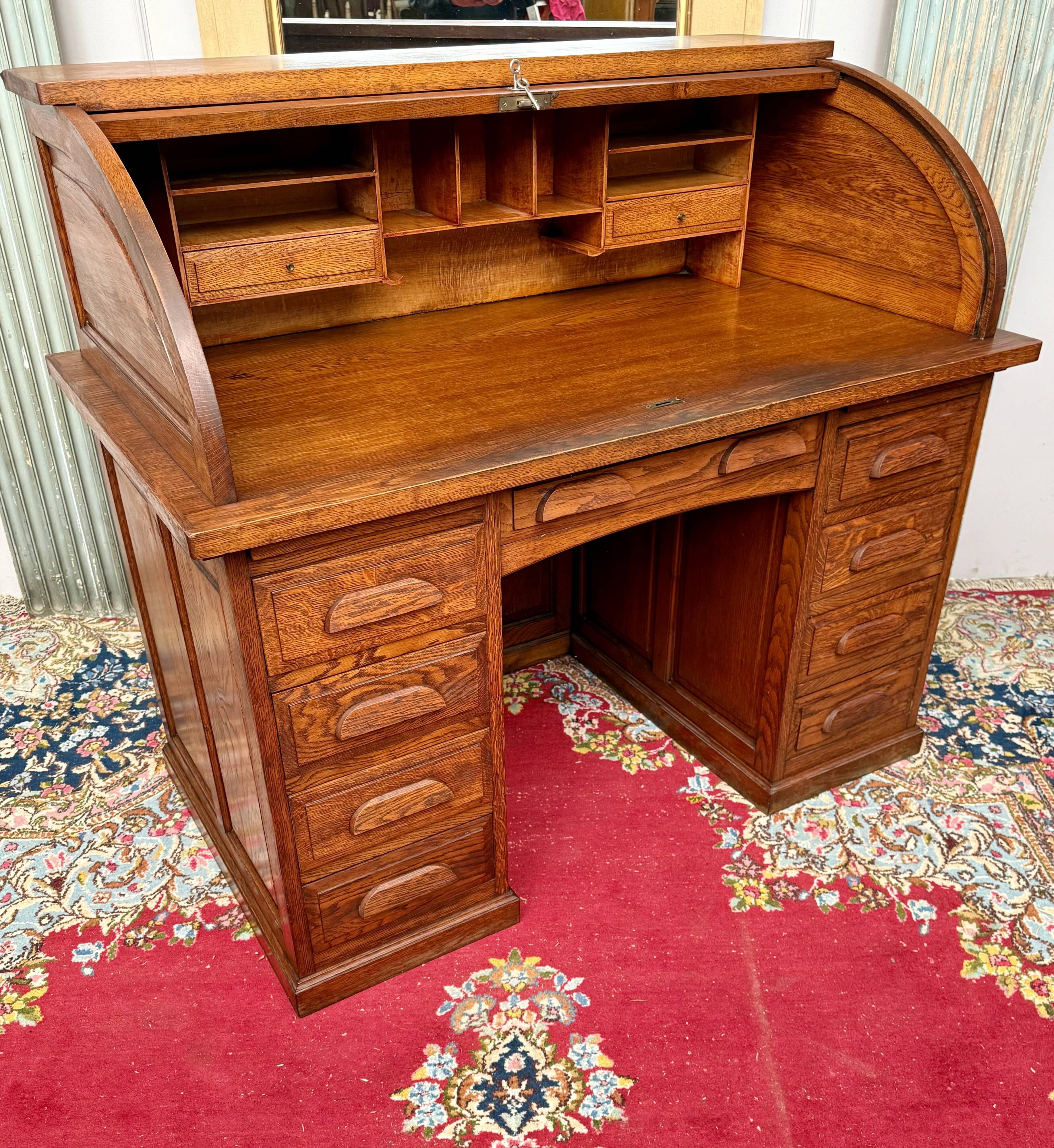American desk in solid oak