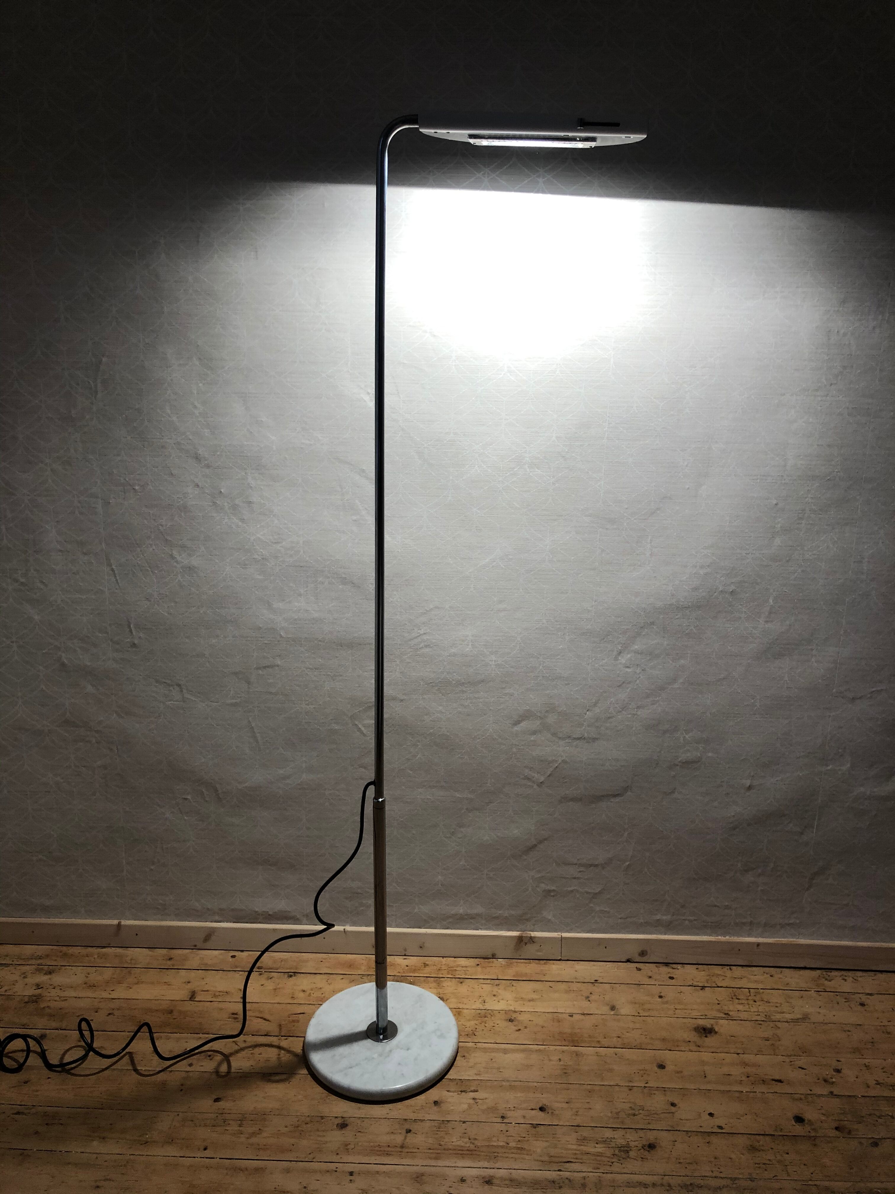 Halogen lamppost Bruno Gecchelin model Mezzaluna editor Skipper 1970