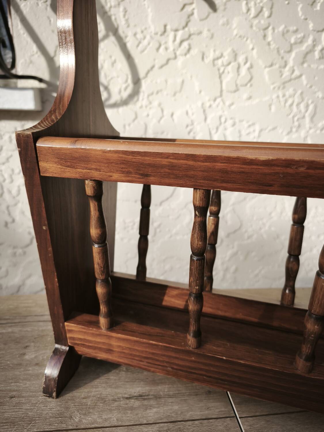 Porte-revues en bois vintage