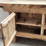 Carpenter's workbench