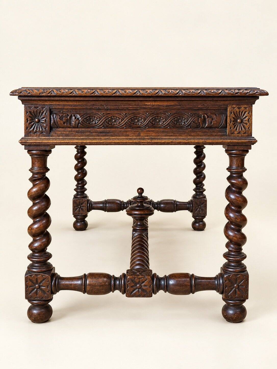 Flat desk – Louis XIII style – Carved solid oak – 19th century