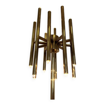 Lampadaire en laiton de style mid-century, années 1980 dans le style de Gaetano Sciolari.