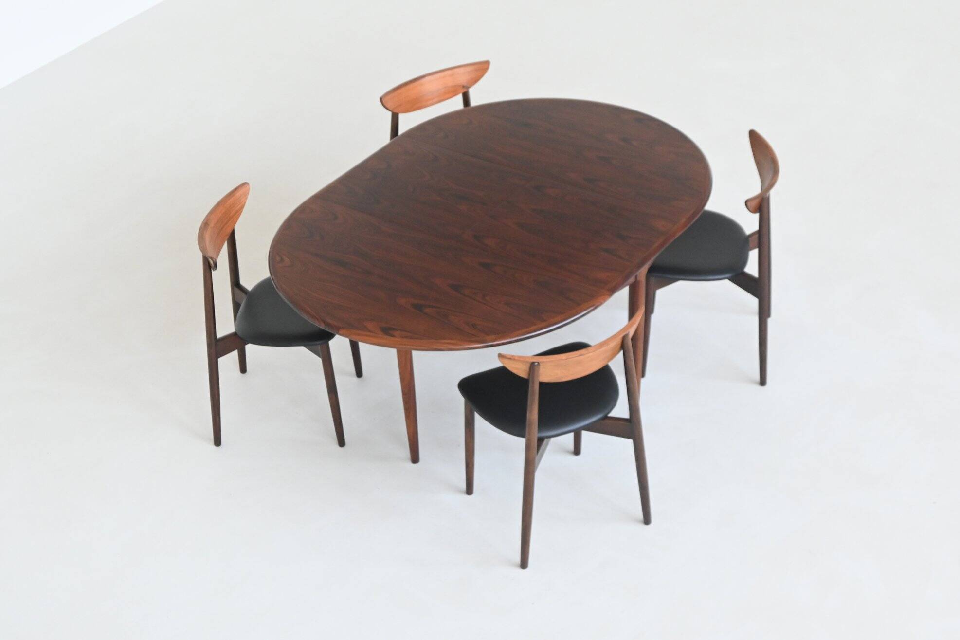 Niels Otto Moller model 15 dining table in rosewood Denmark 1960