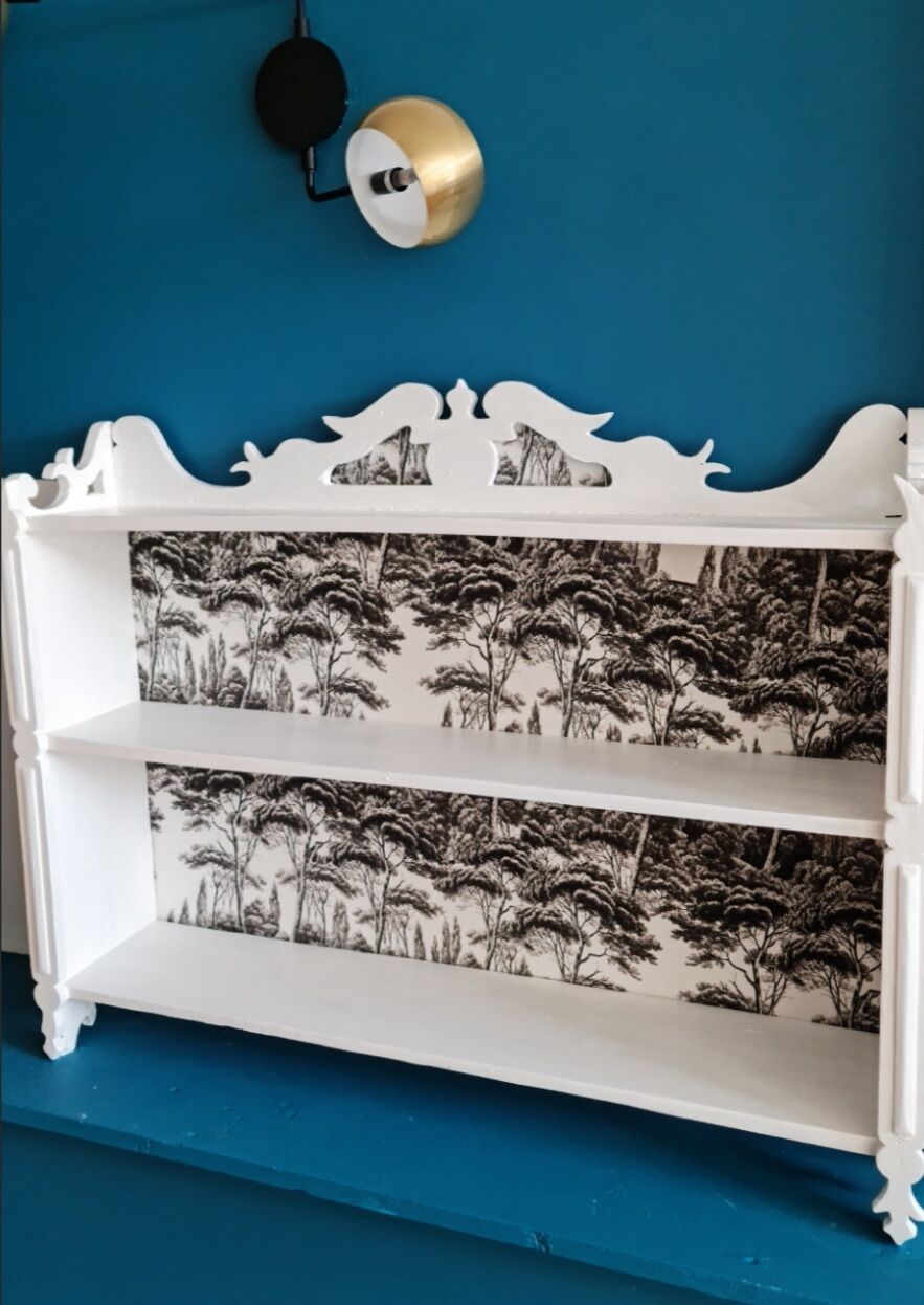Old white floor background fabrics to lay or hang