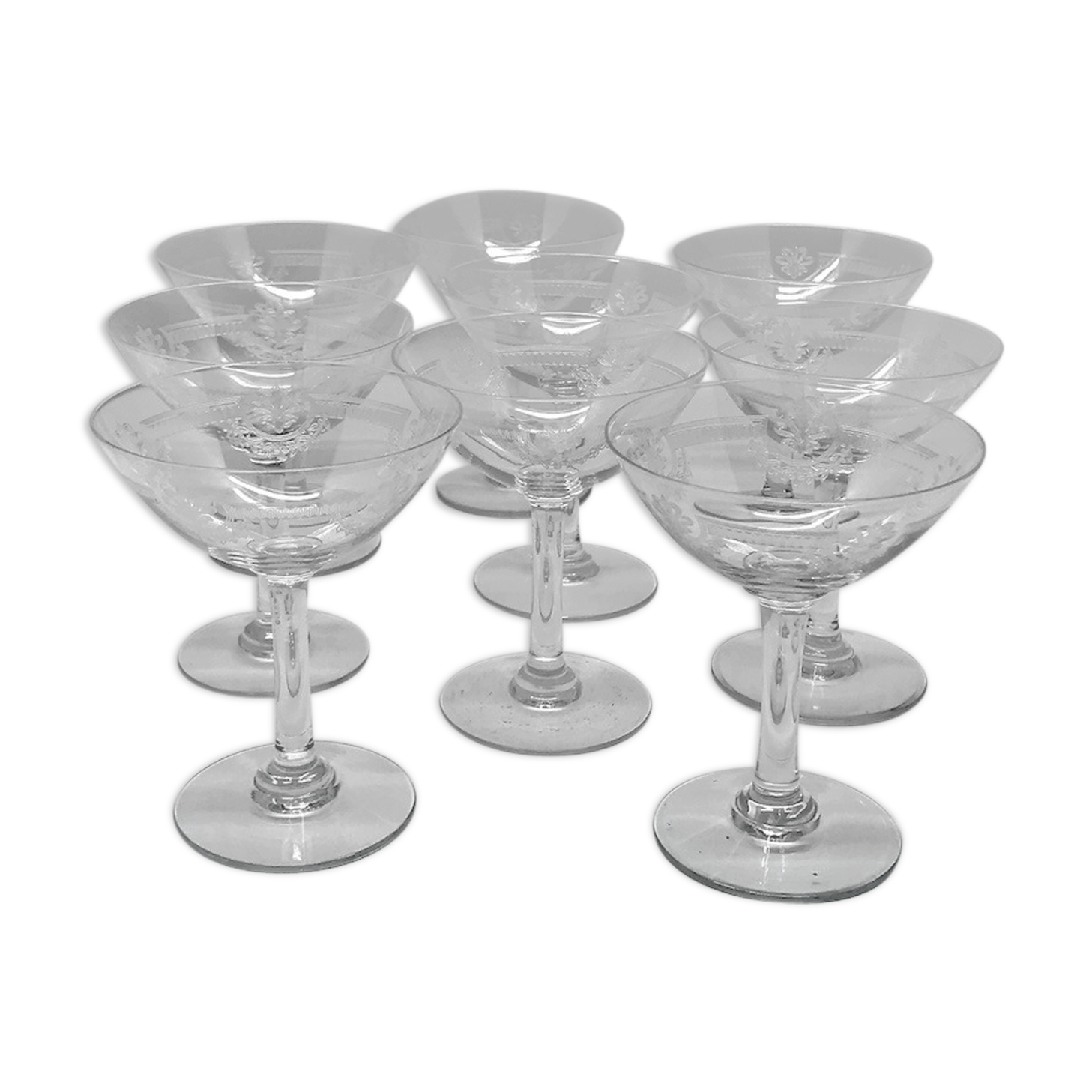 Nine St. Louis Manon model cups