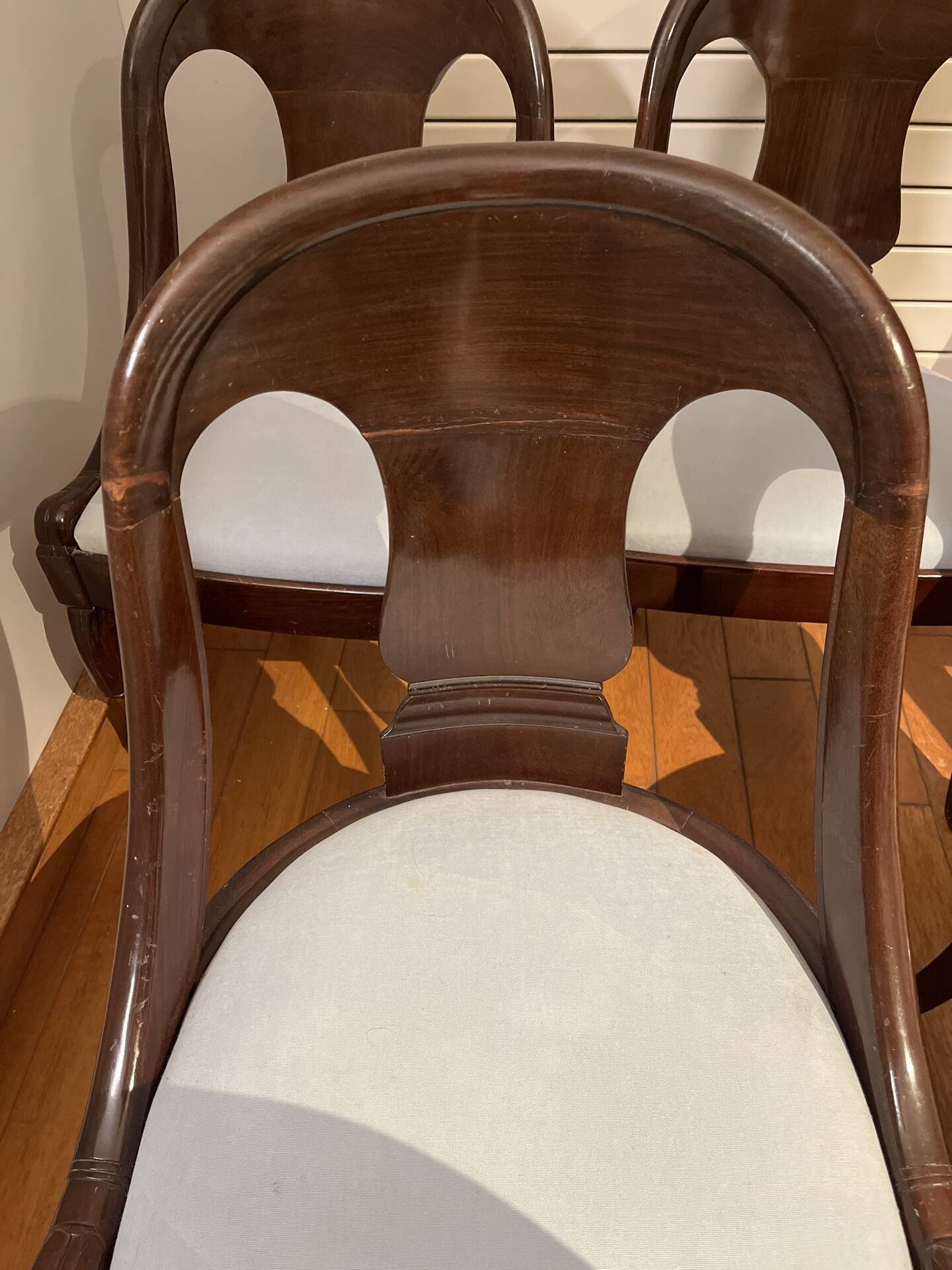 8 solid mahogany chairs