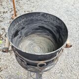 Wrought iron standing planter
