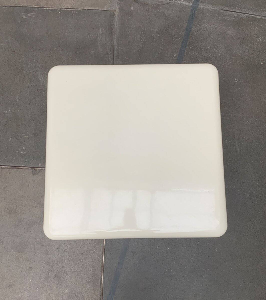 Demetrio lounge coffee table from the Italian space age of the mid-century by Vico Magistretti for Artemide.