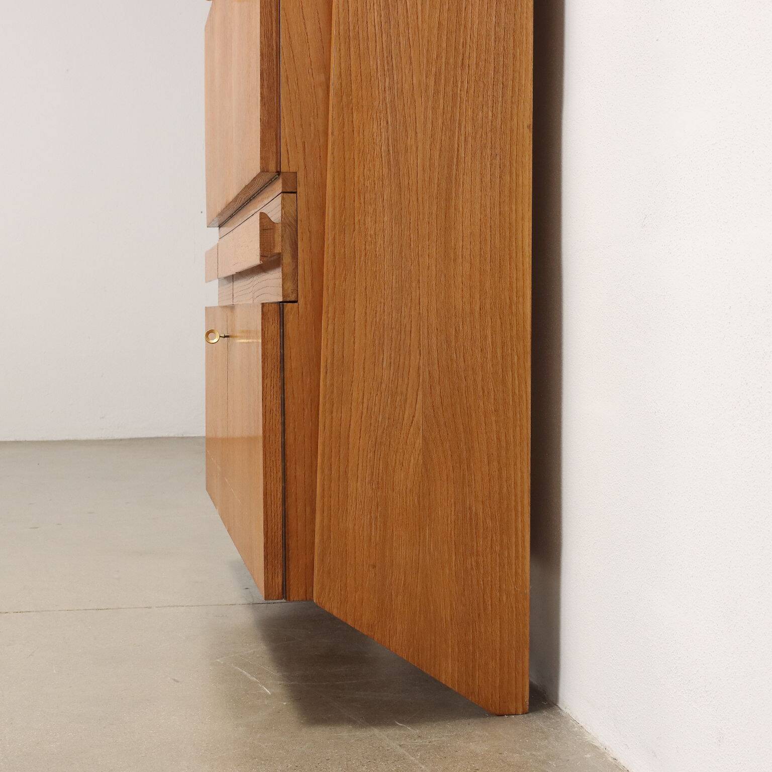 Wall sideboard from the 1950s