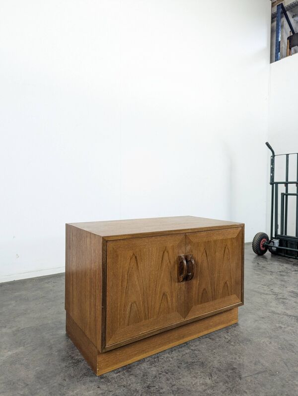 Meuble bas de rangement vinyles scandinave en teck