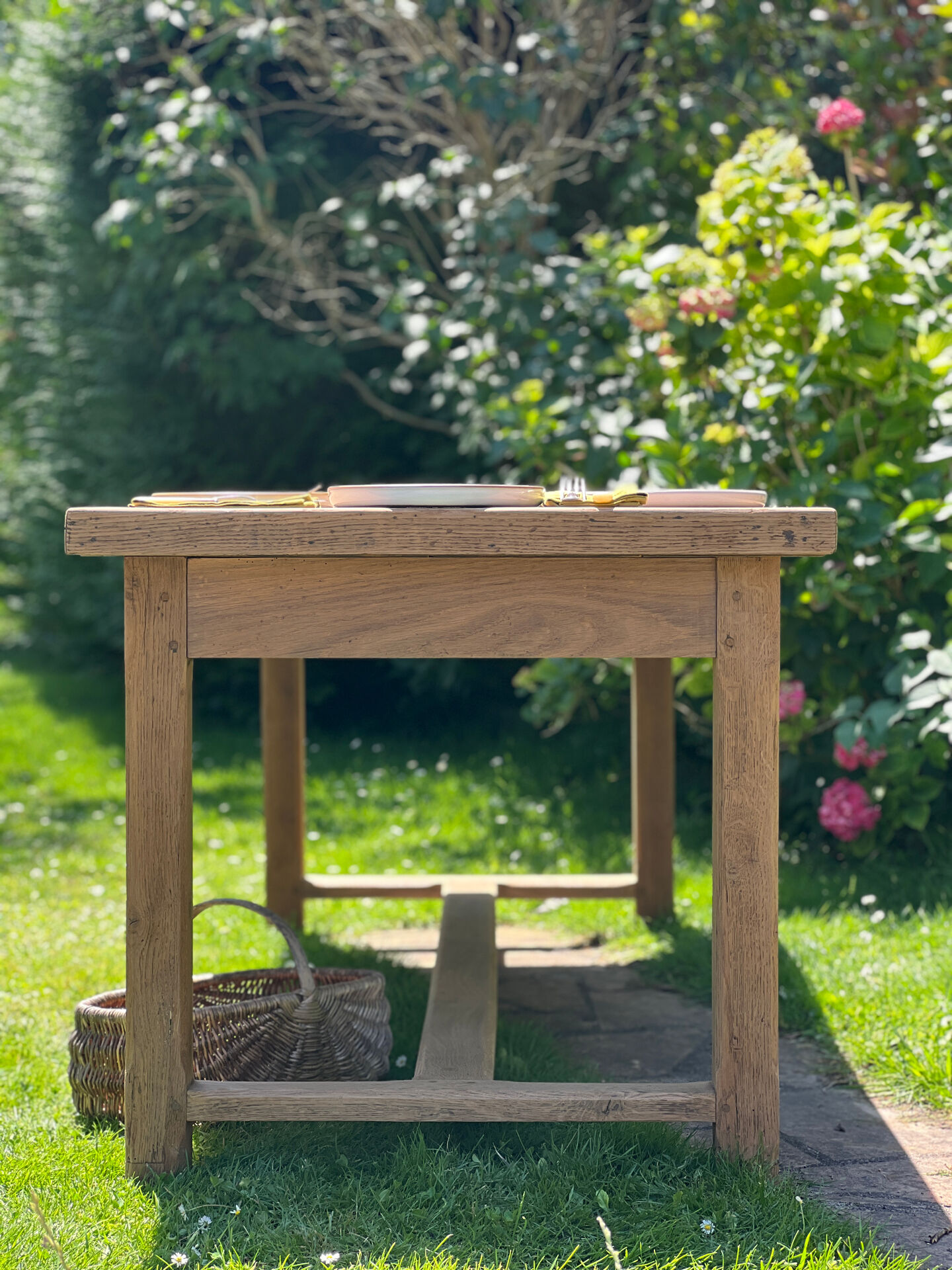 Table de ferme ancienne en chêne massif clair
