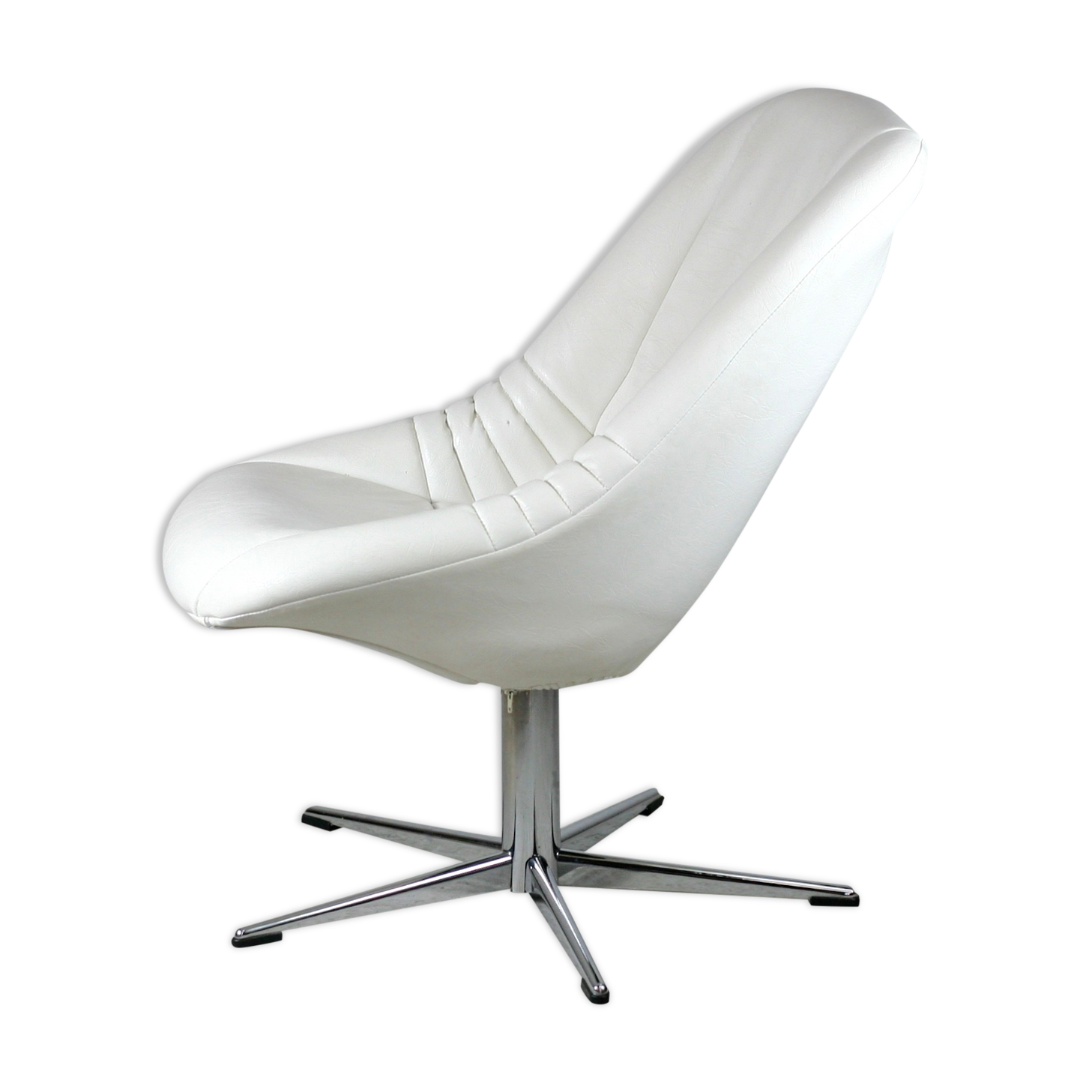 Armchair "Space Age", steel, fiberglass and imitation leather, France, circa 1970