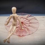 Dish cake or pie on foot