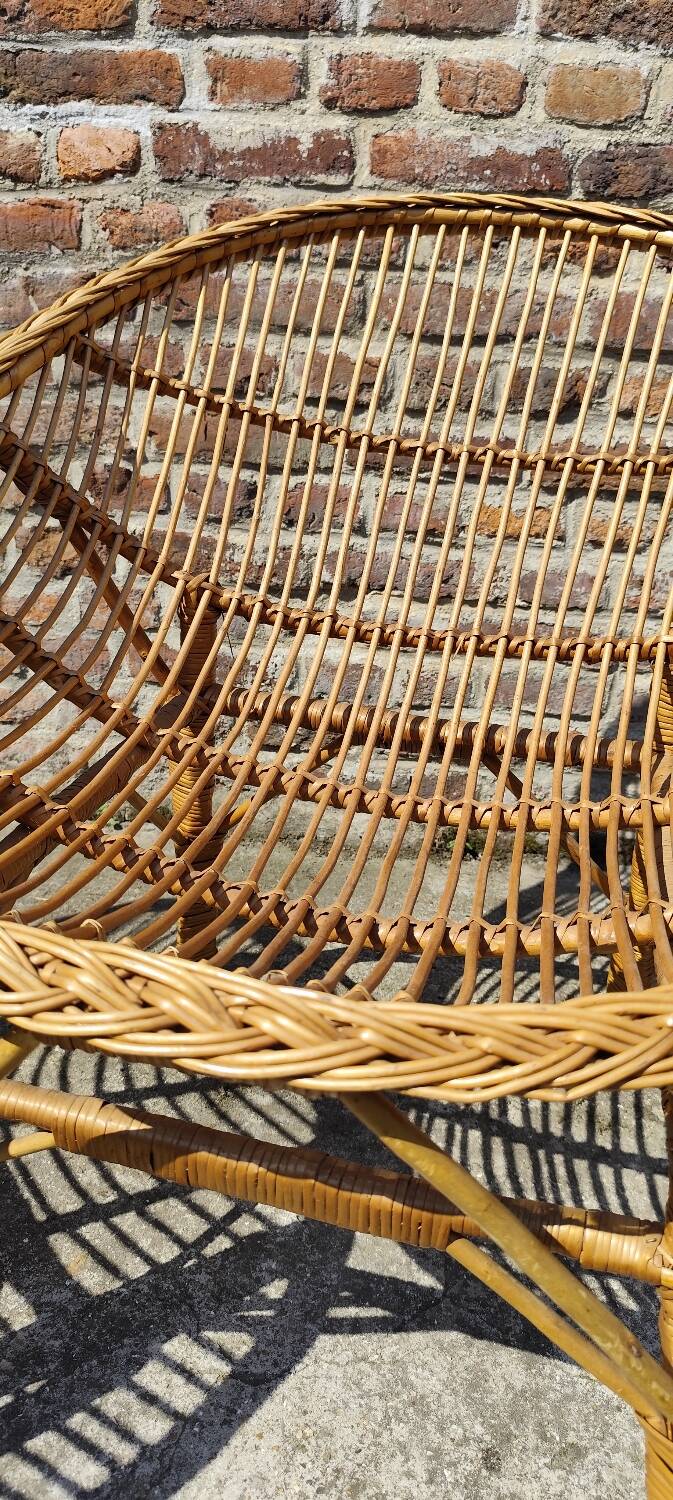 Pair of wicker armchairs