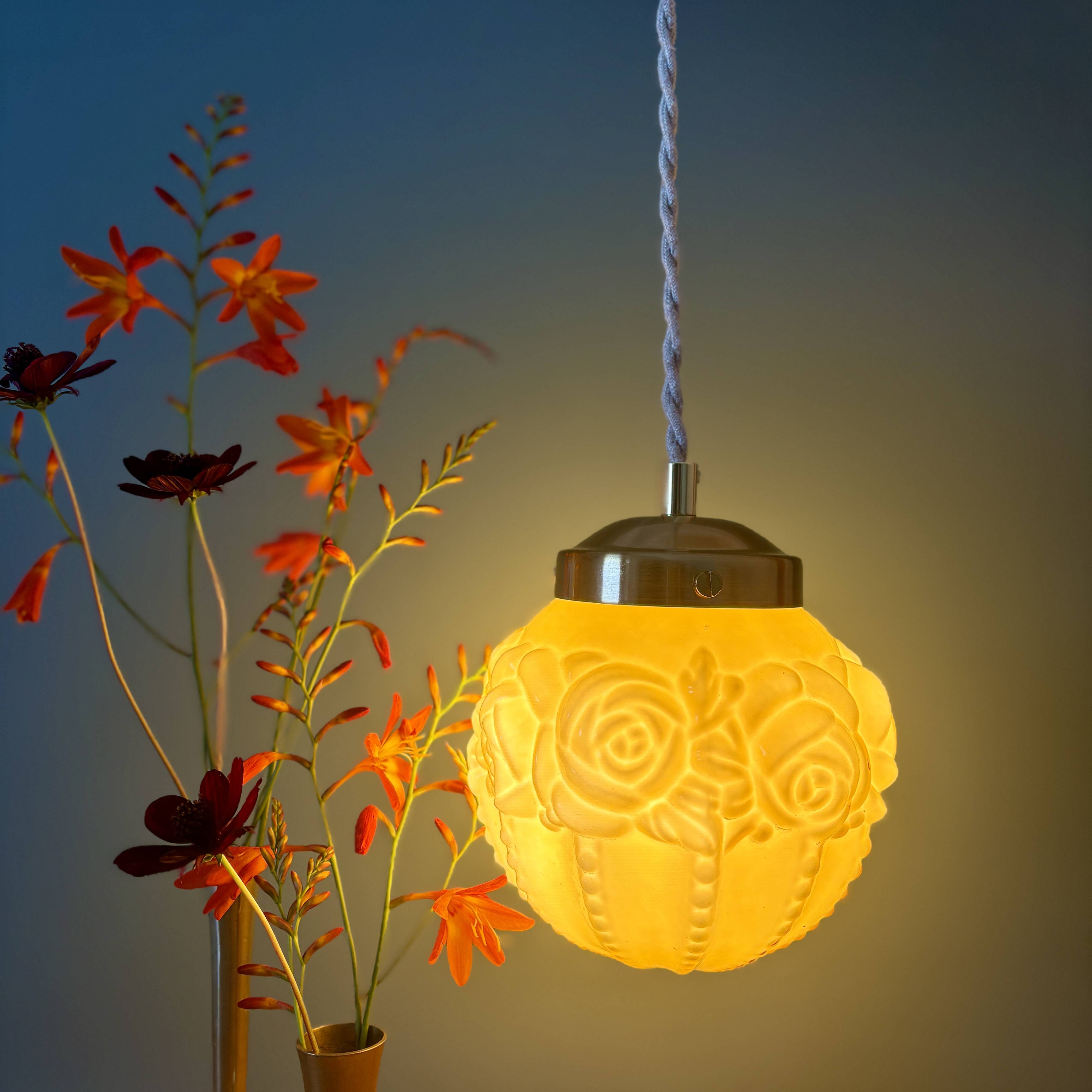 Vintage art deco globe pendant light in ochre opaline