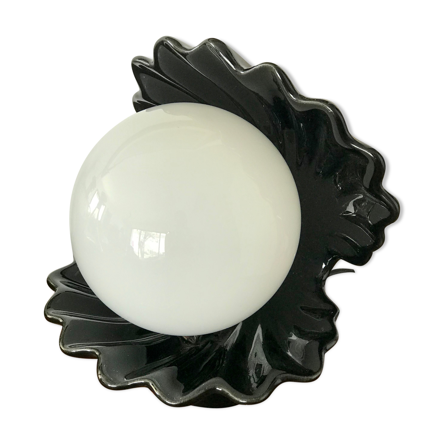 Vintage seashell lamp