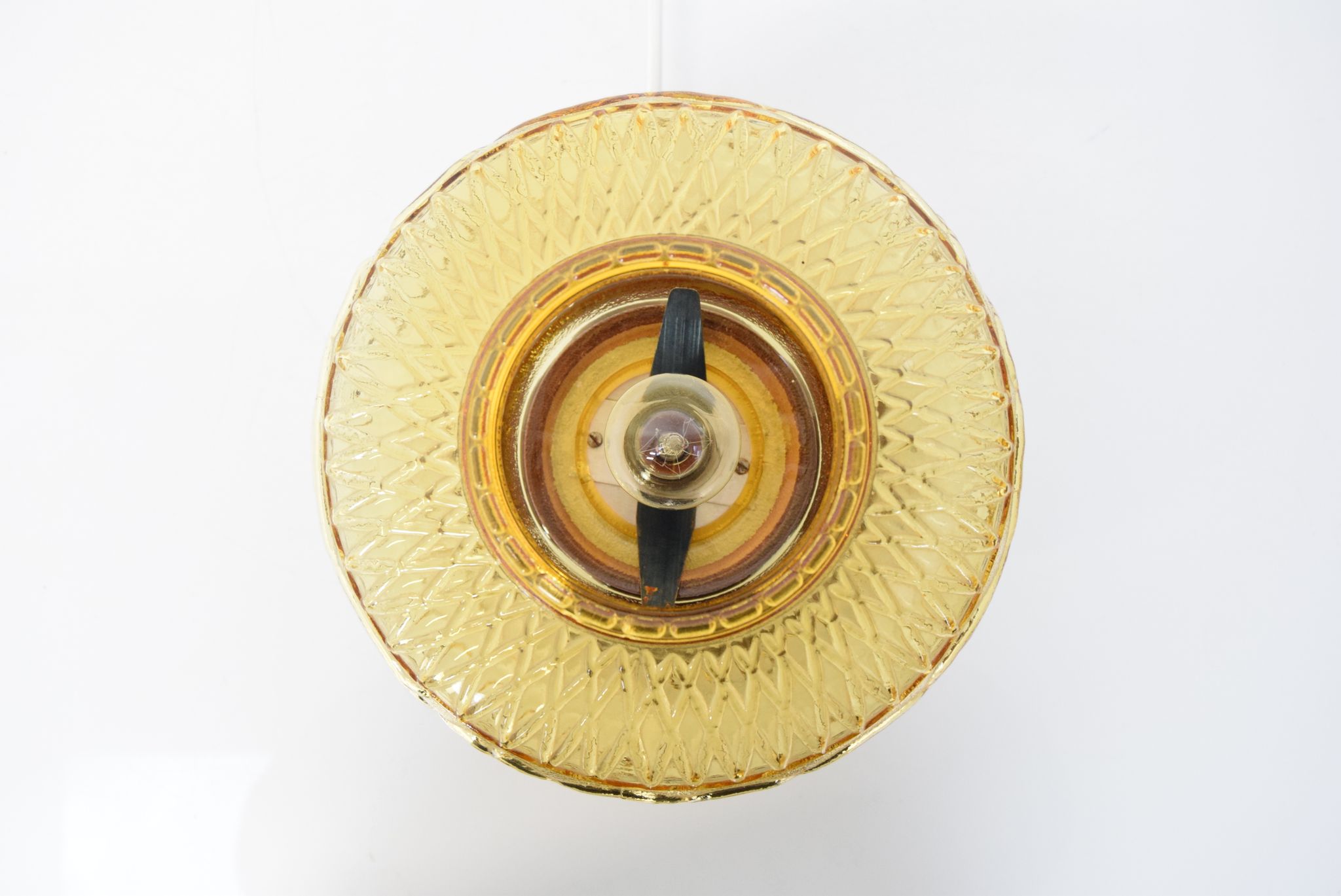 Lampe de table en céramique du milieu du siècle années 1960.