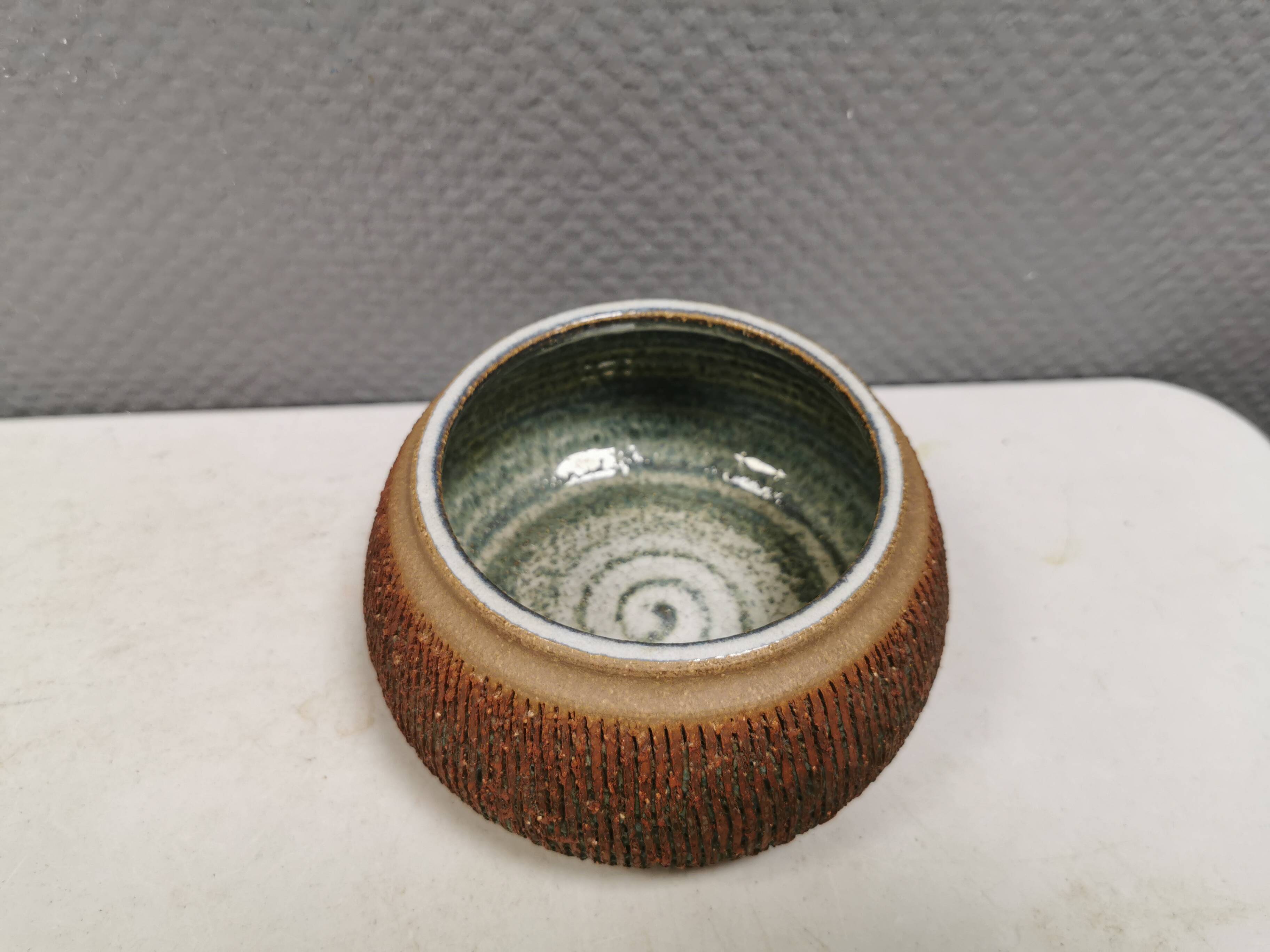Ceramic bowl designed by Einar Johansen for Søholm Denmark in the 1960s.