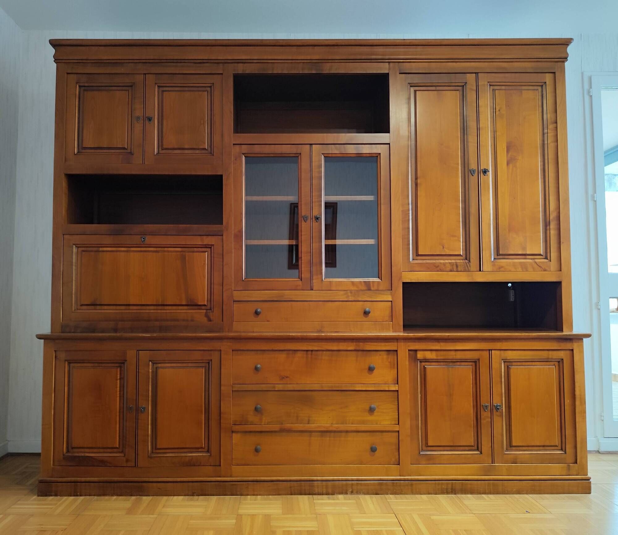 Cherry wood sideboard made by a master cabinetmaker - 1980