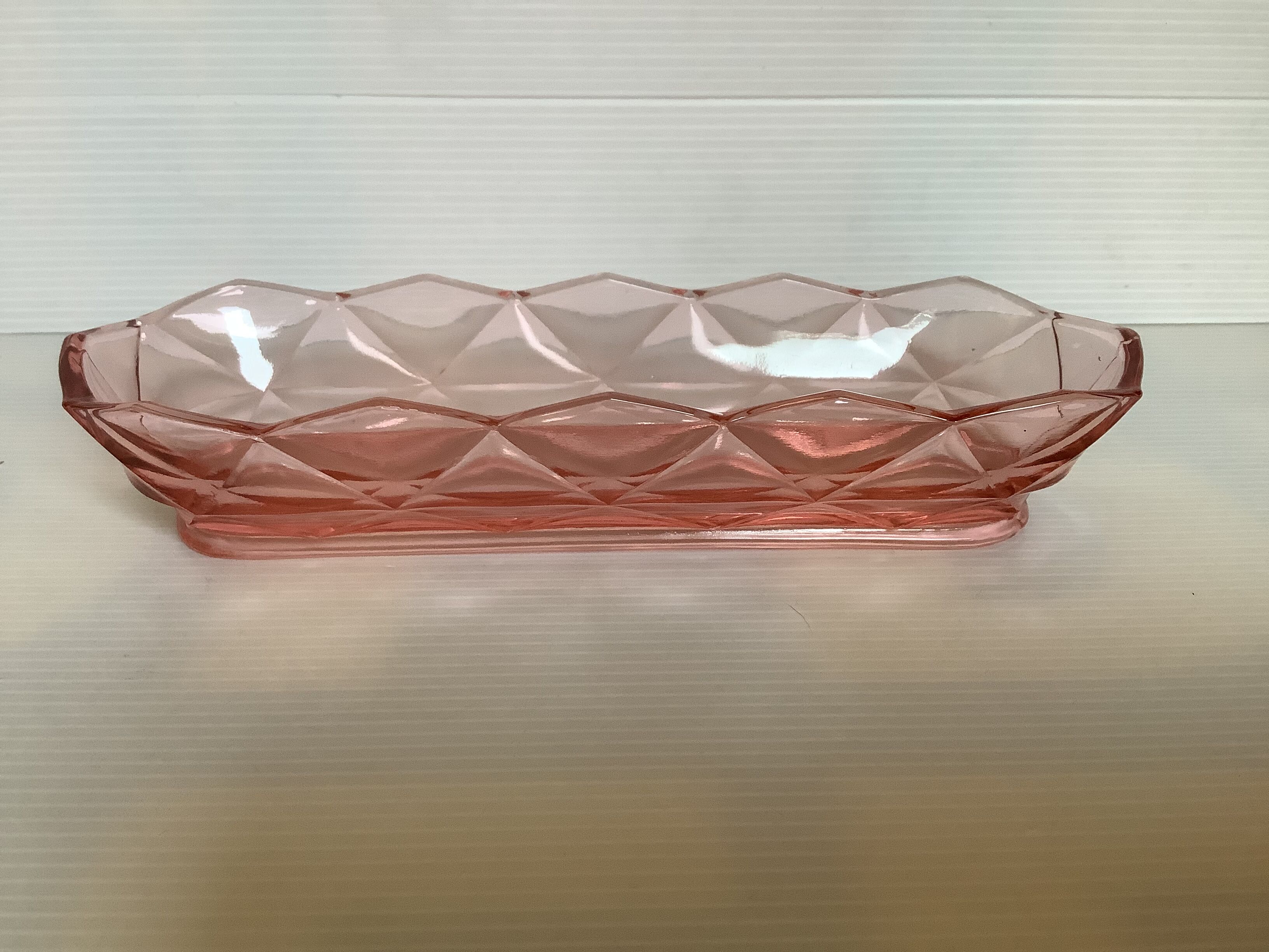 Empty pocket pencil holder pink glass