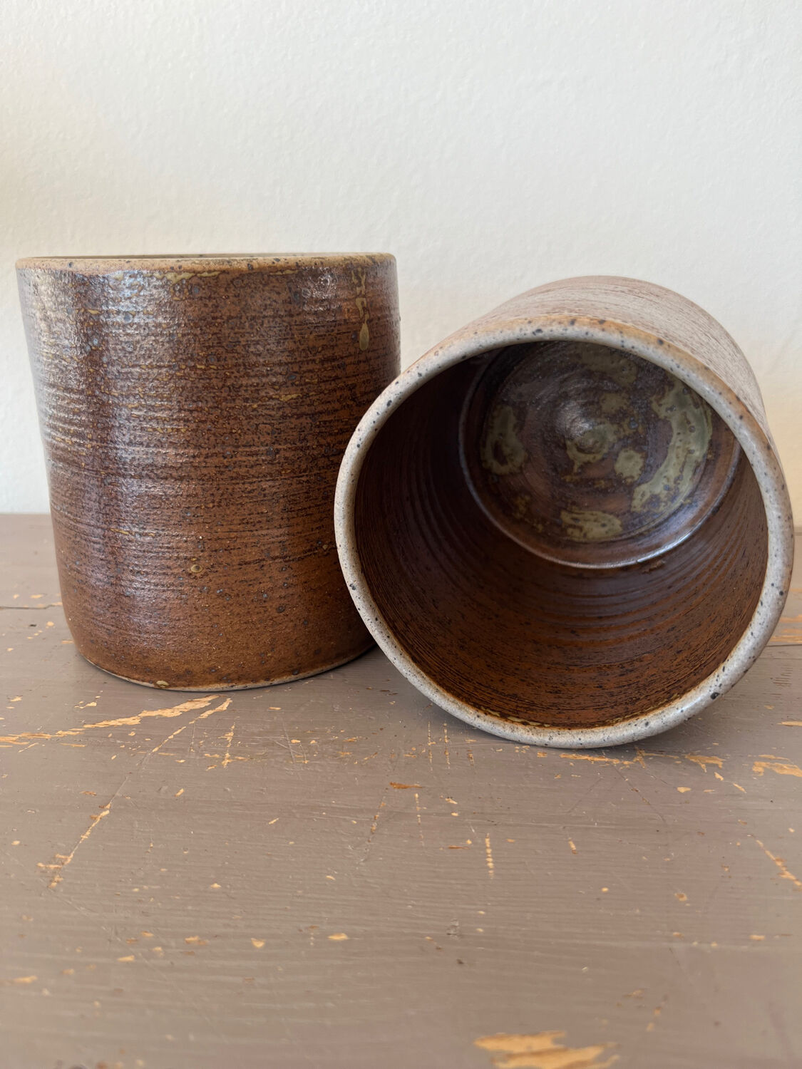 Stoneware pot holder