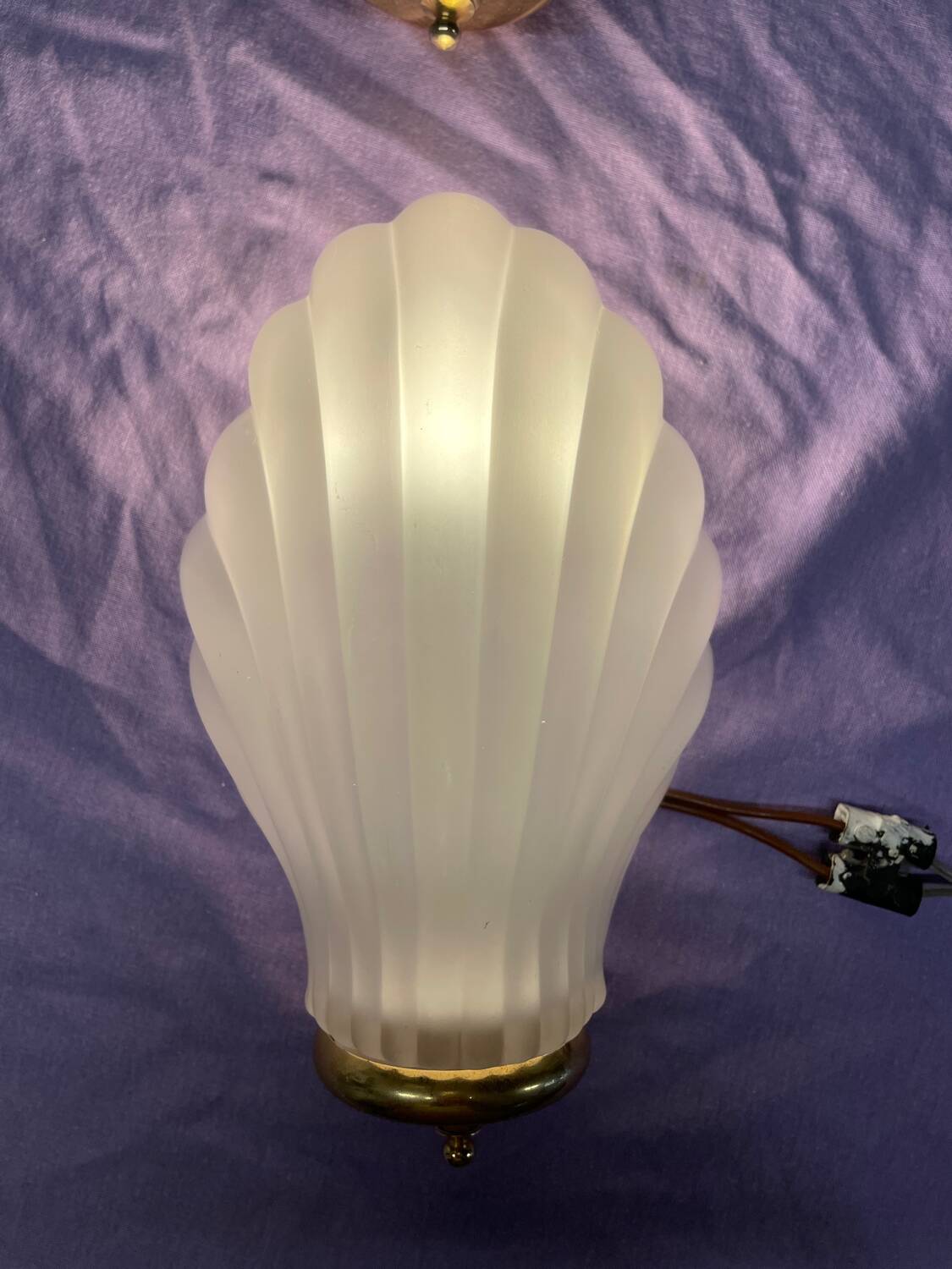 4 pressed glass wall lights with shell decor