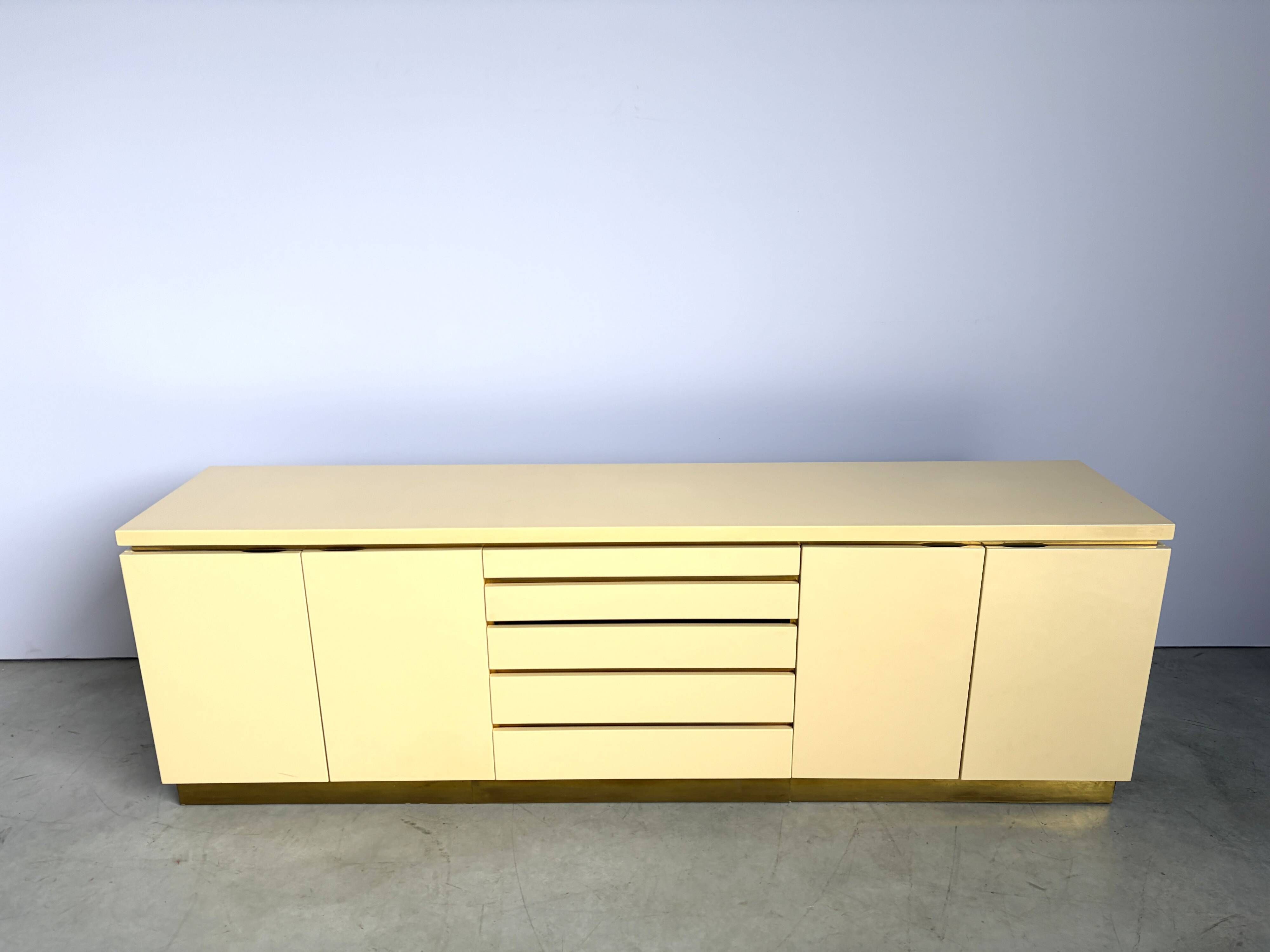 Brass and lacquer credenza by Jean Claude Mahey, 1970s