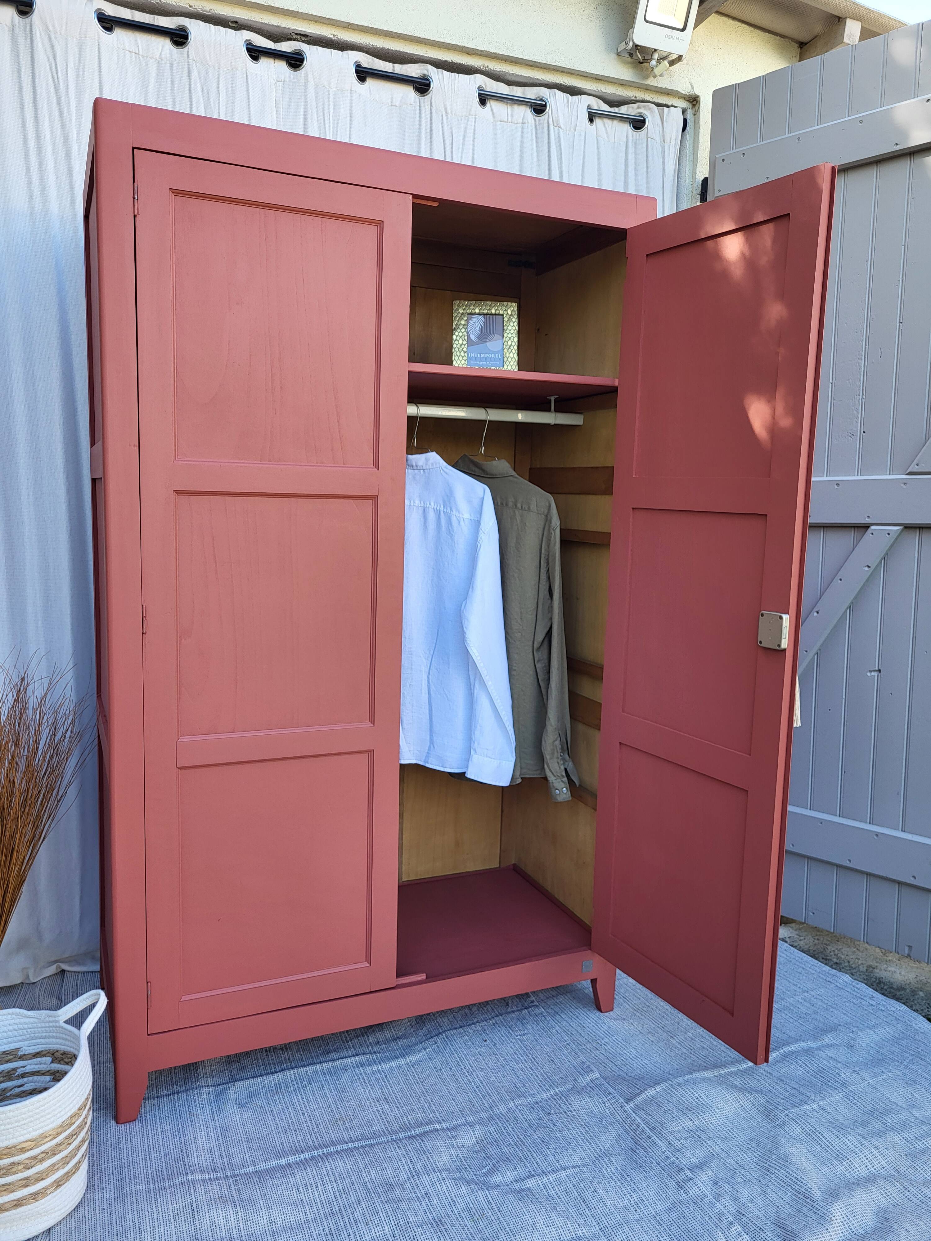 Wardrobe / Closet