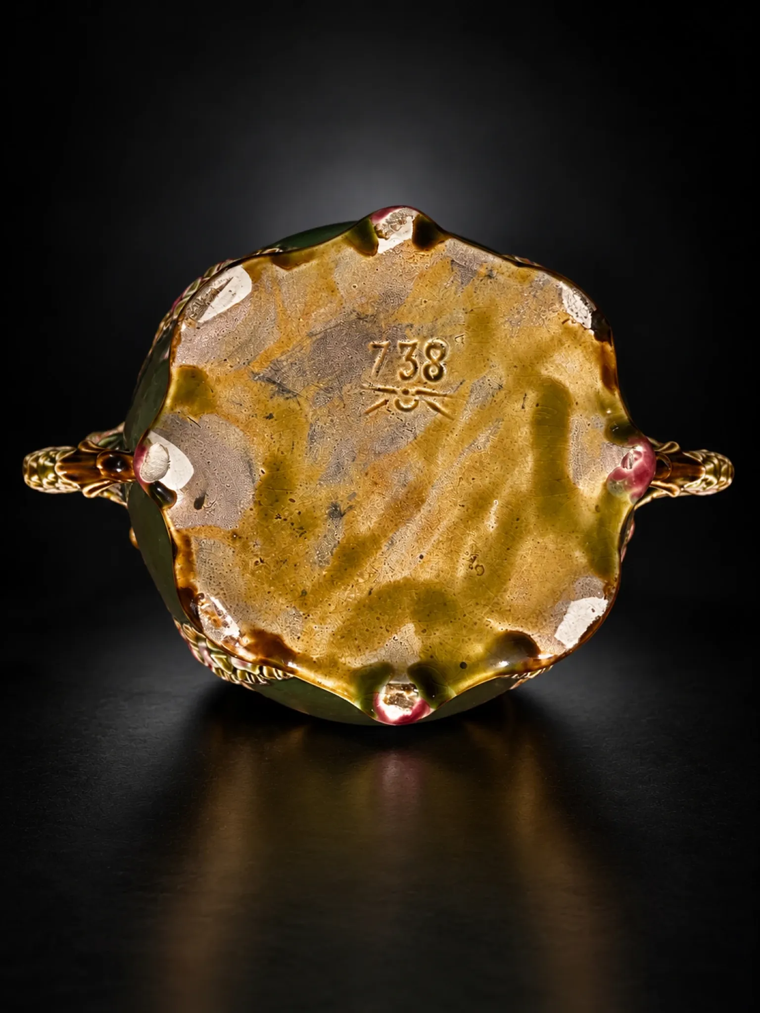 Art Nouveau cache-pot, Onnaing, model 738