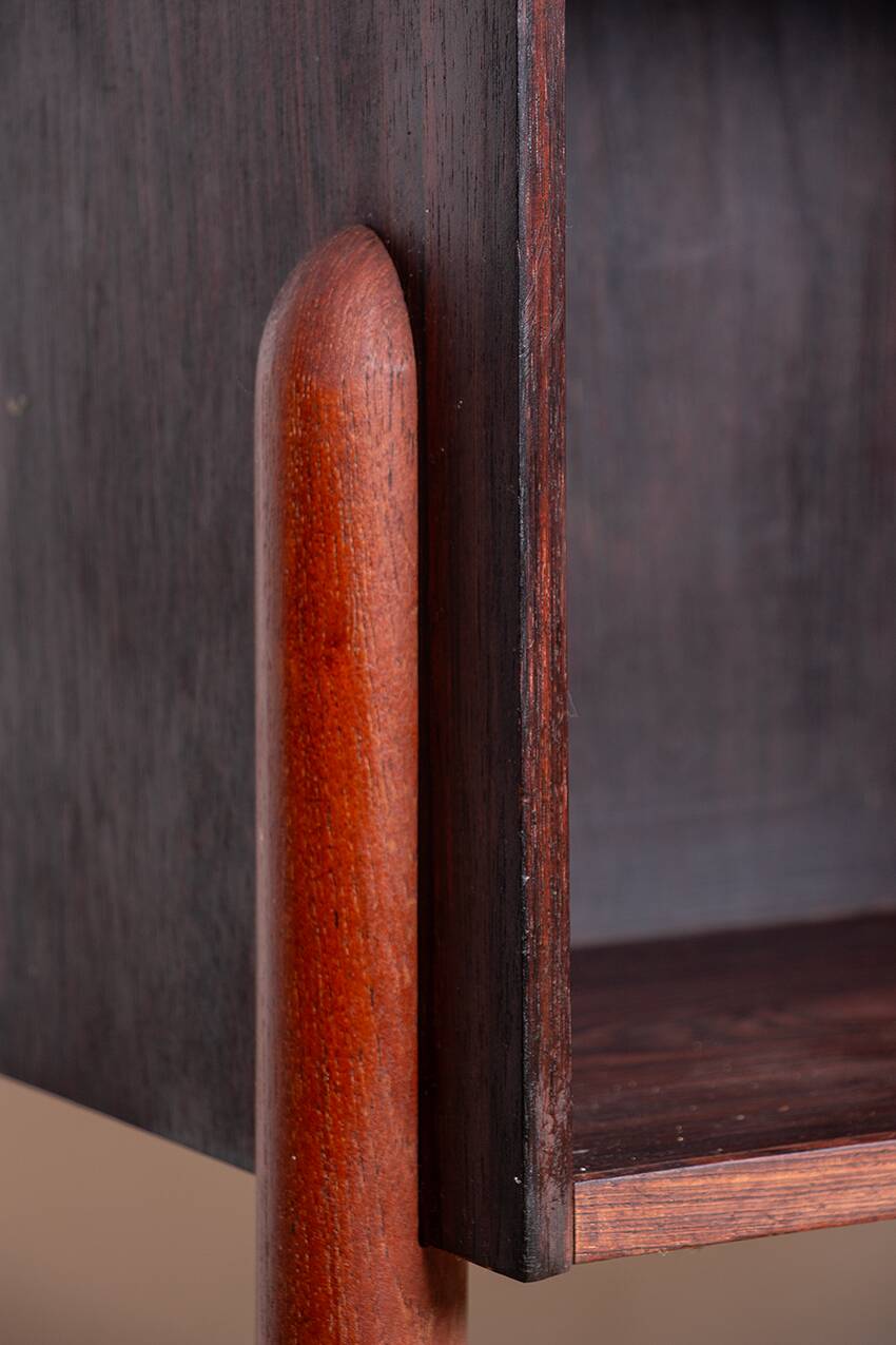 Bureau danois en palissandre et piètement en teck, Johannes Andersen 1960