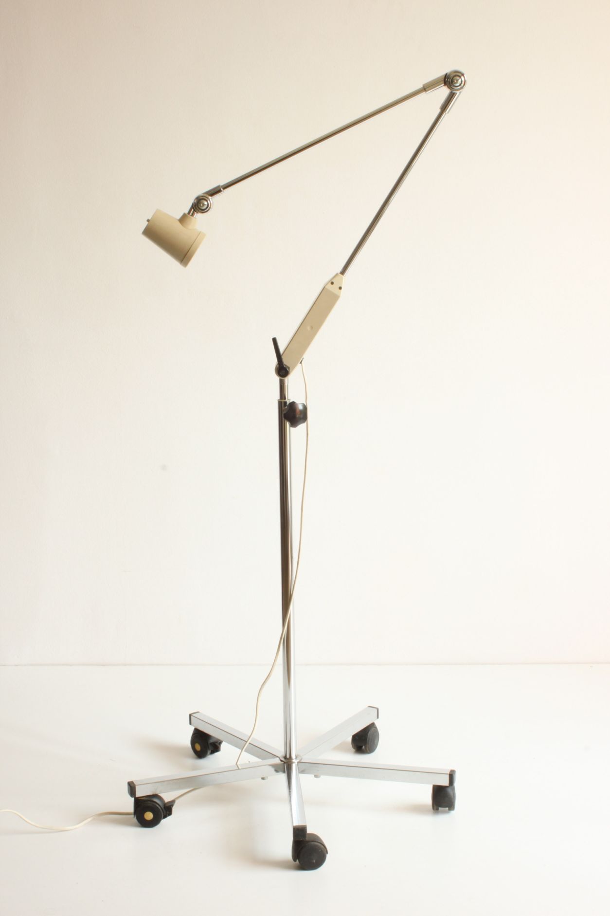 Vintage adjustable chrome medical precision light by Derungs Licht, Switzerland 1980s.