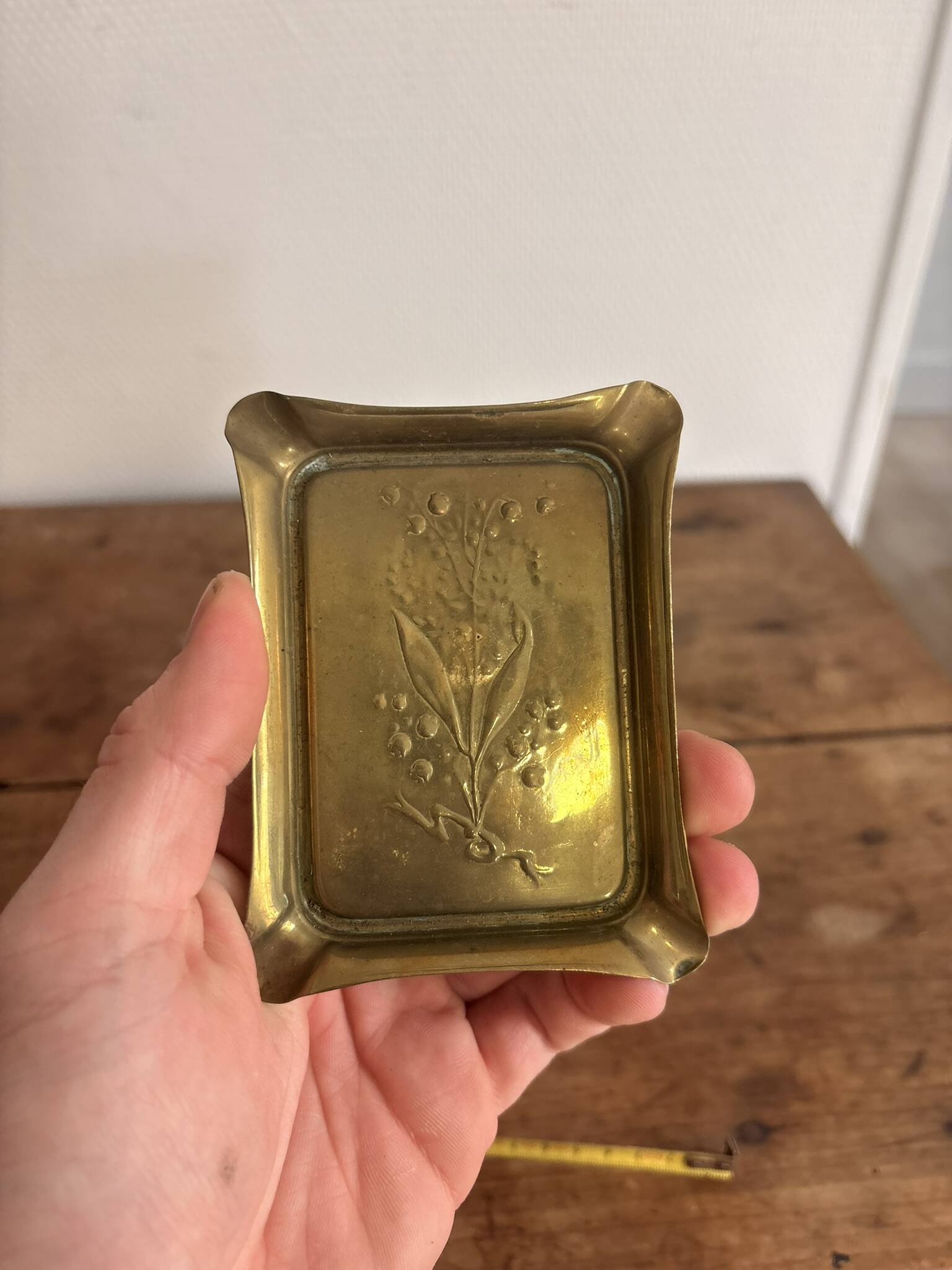 Antique Ashtray Catchall Art Nouveau Gilded Brass Flowers 20th Century